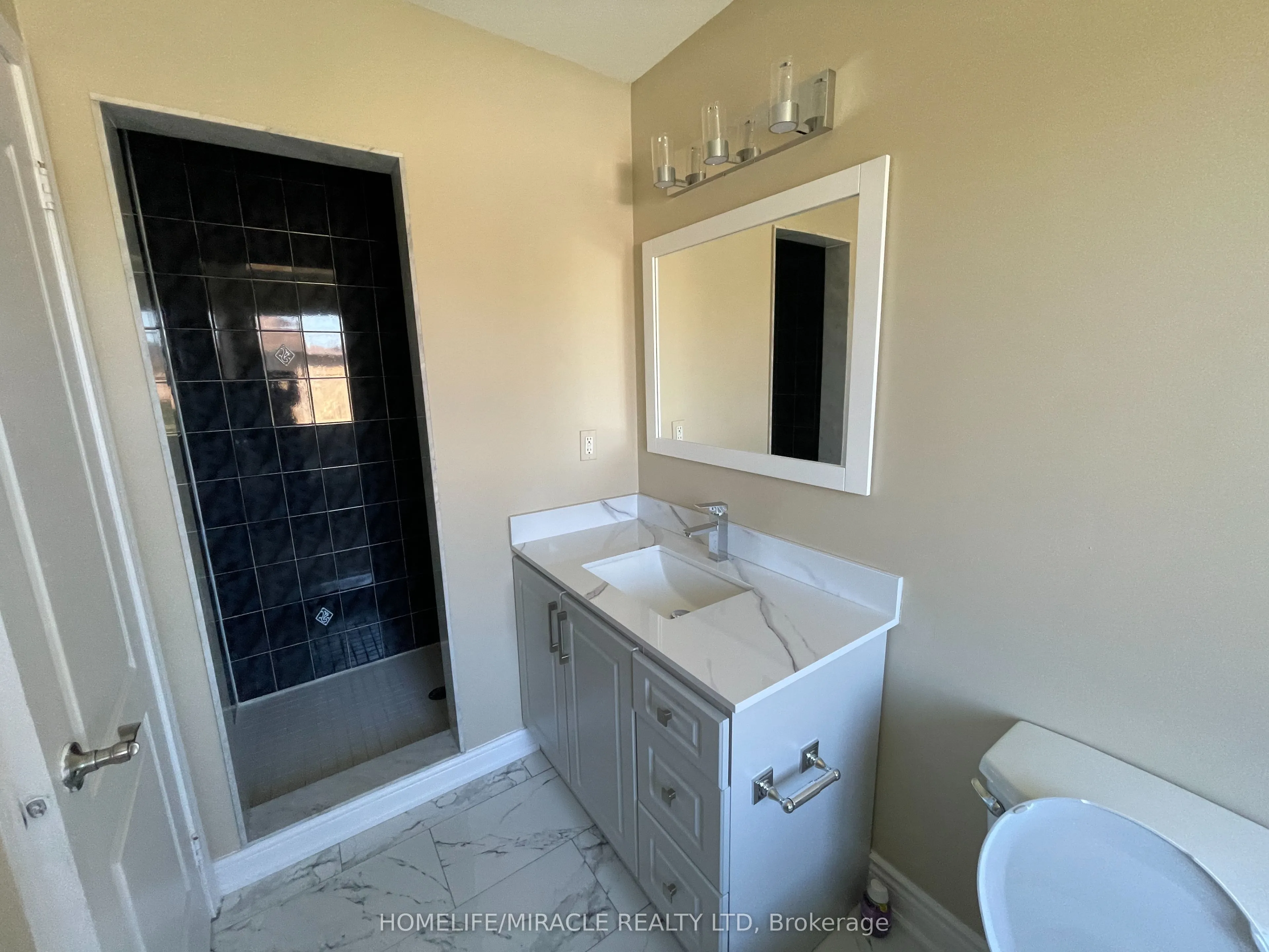 34 Brunswick Street, #Upper