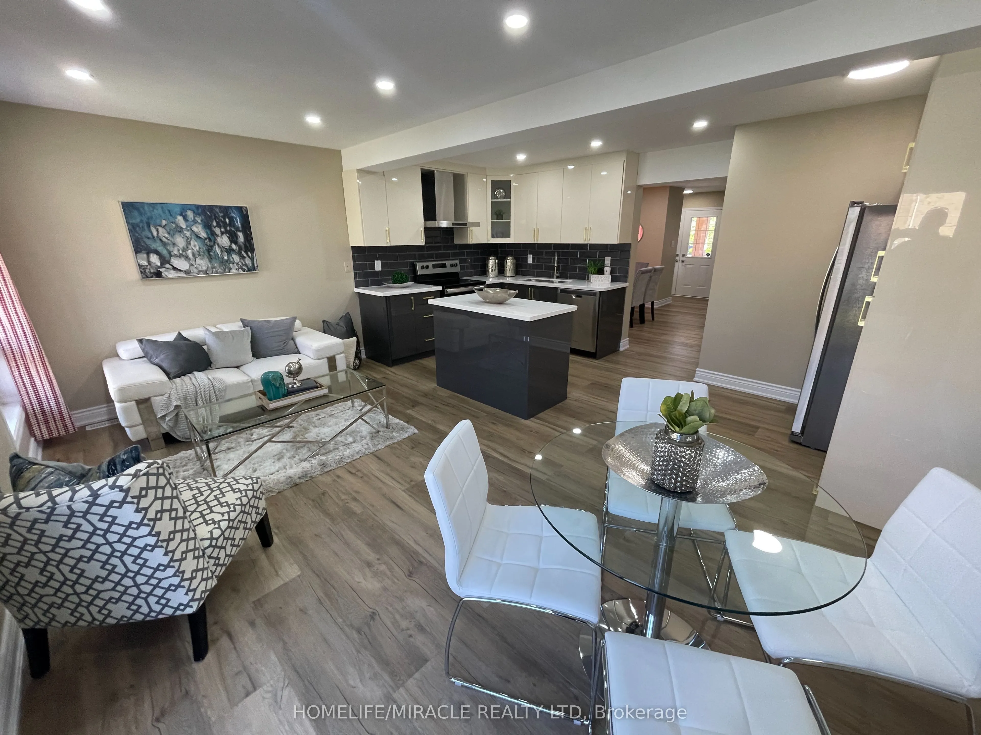 34 Brunswick Street, #Upper