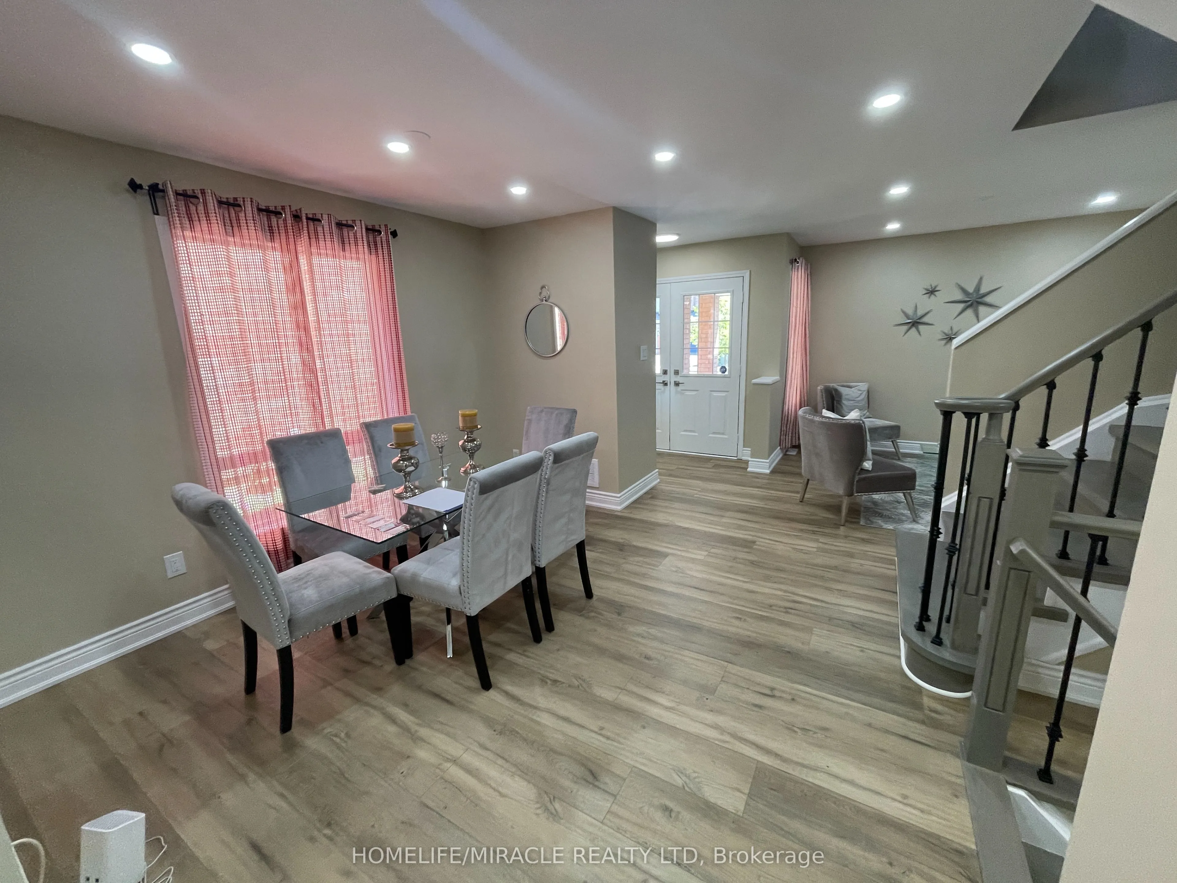 34 Brunswick Street, #Upper