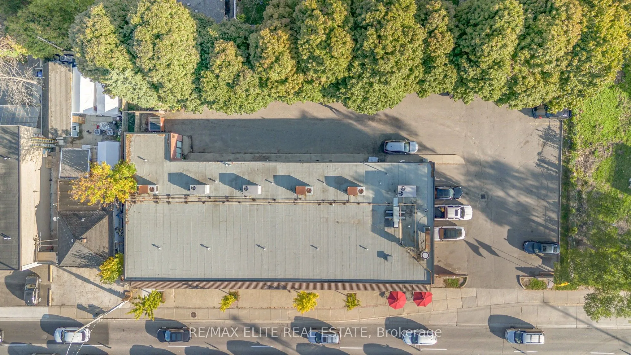 600 Lakeshore Road E