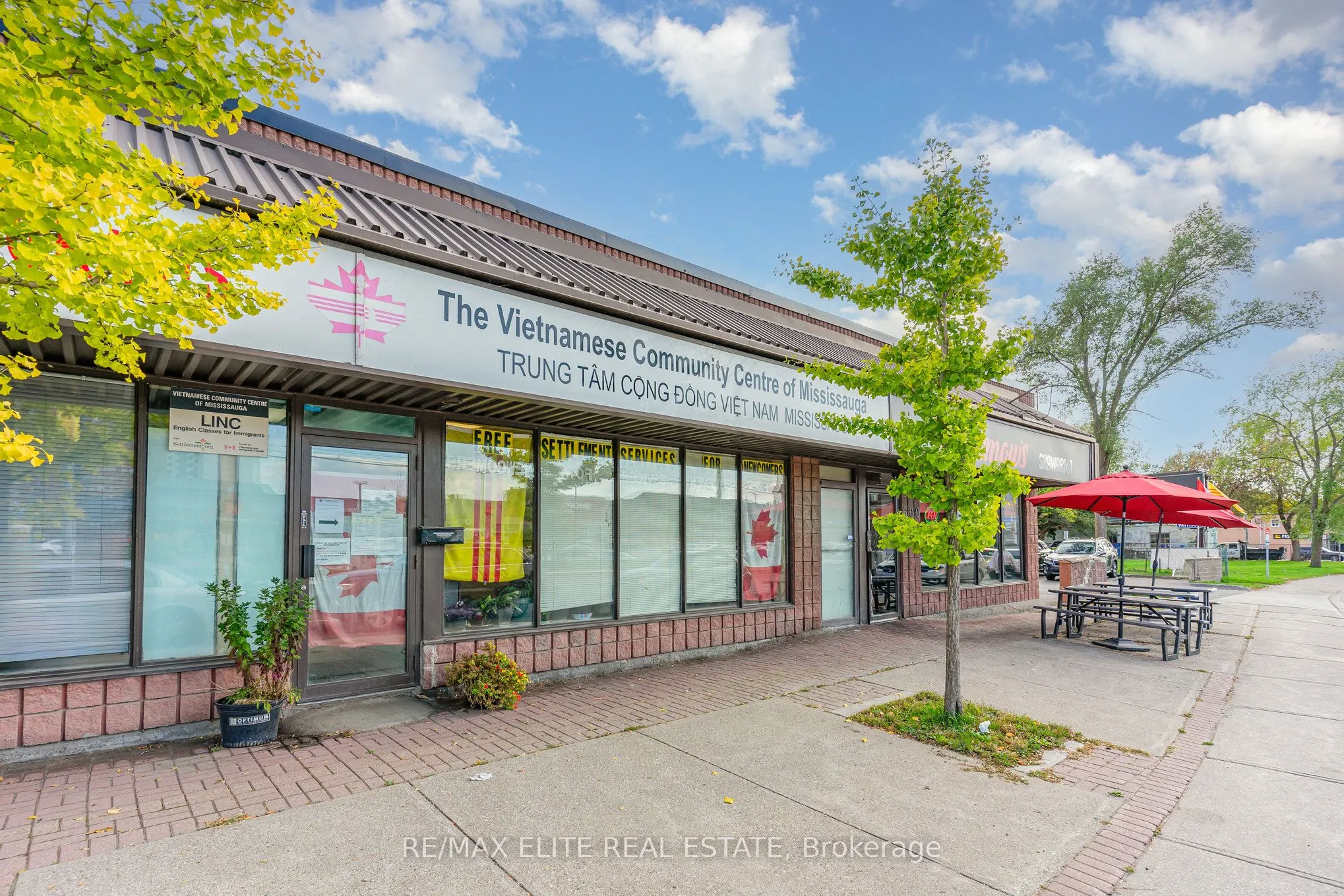 600 Lakeshore Road E