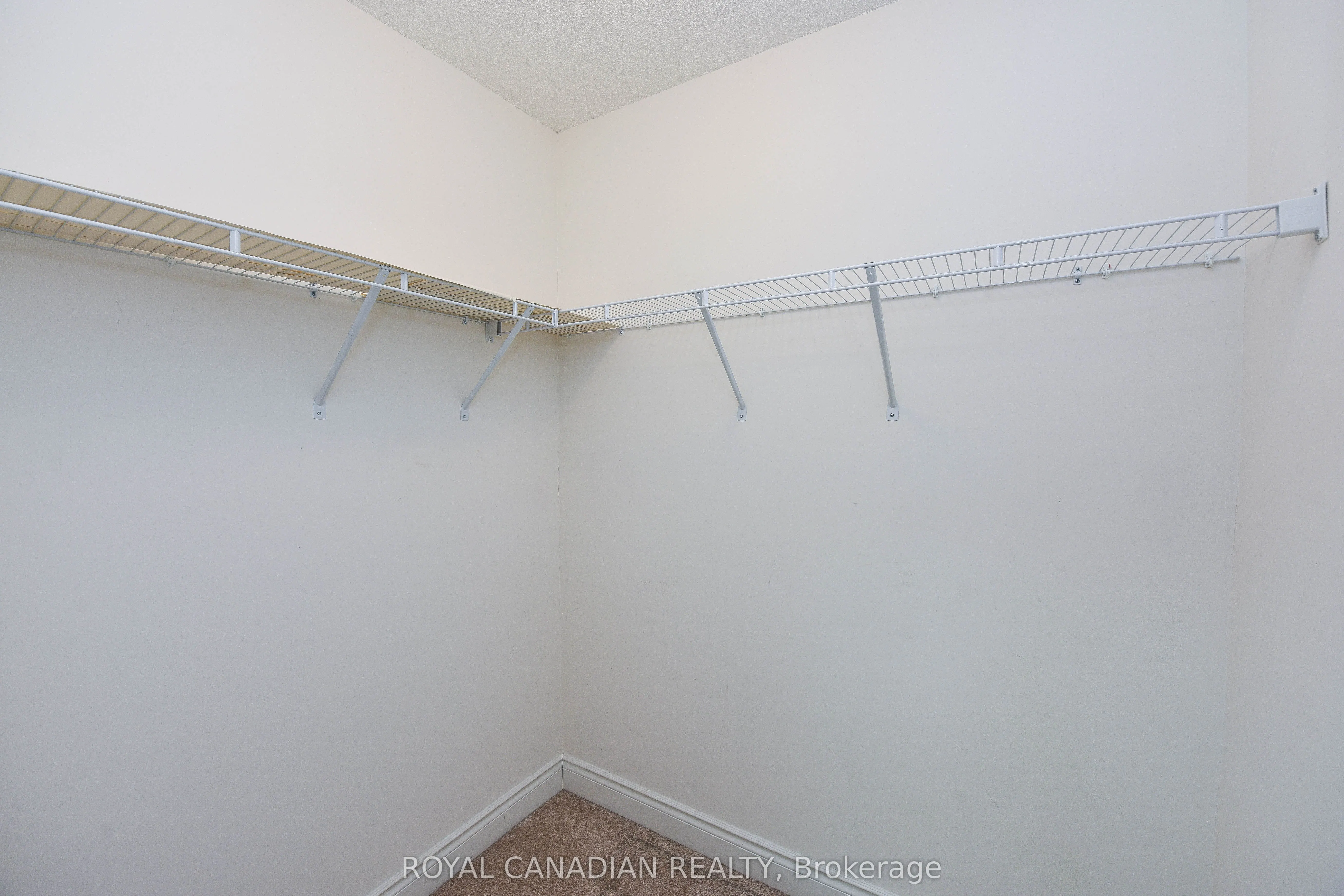 8 Prairie Creek Crescent, #Upper