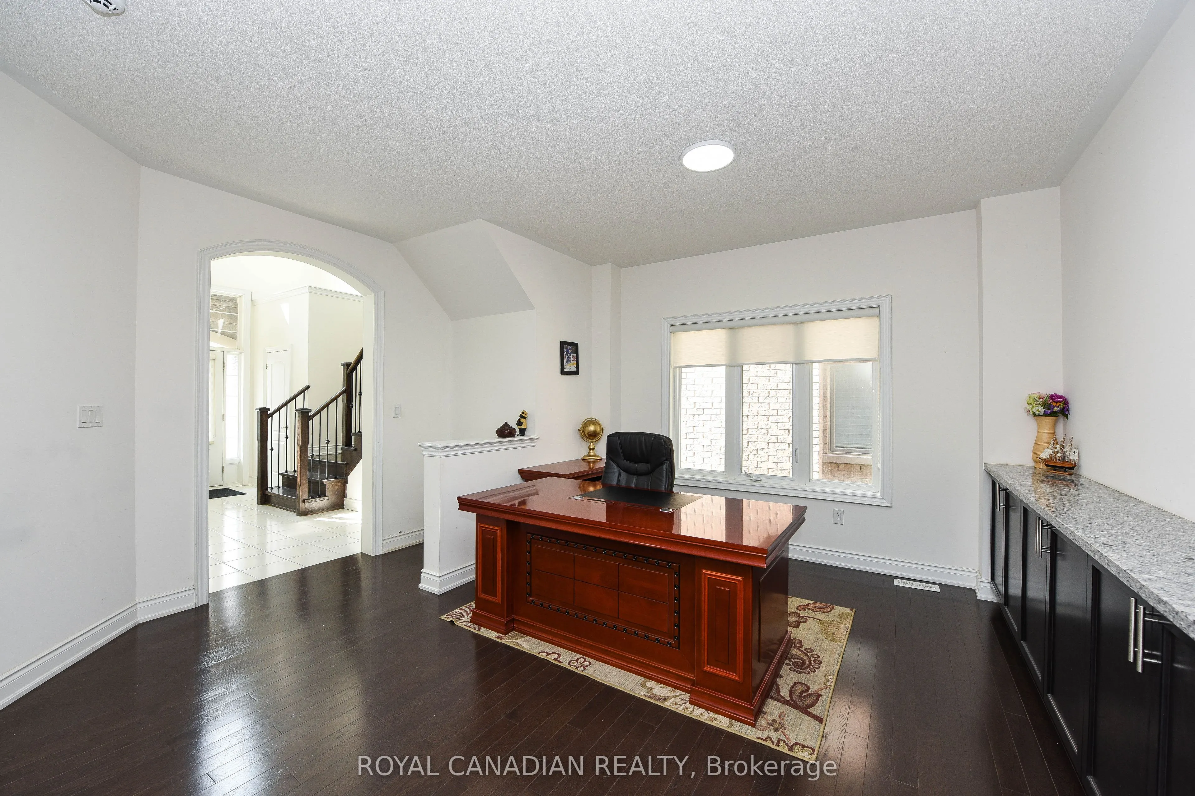 8 Prairie Creek Crescent, #Upper