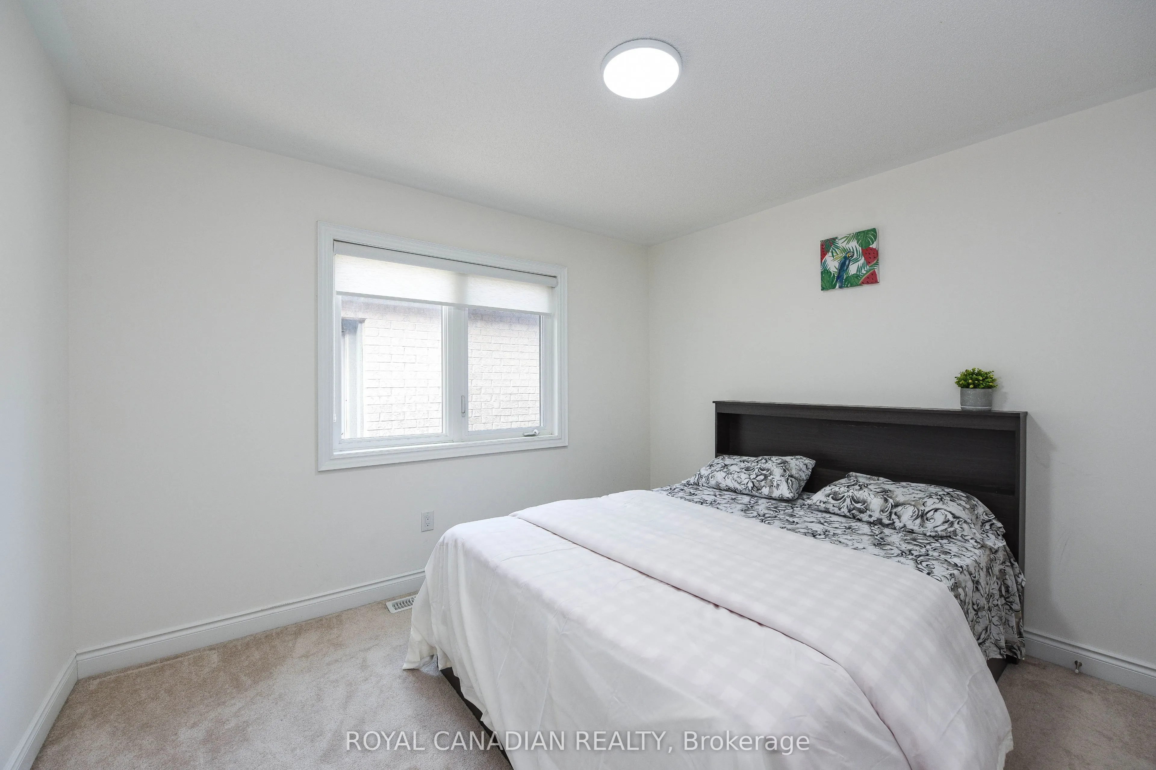 8 Prairie Creek Crescent, #Upper