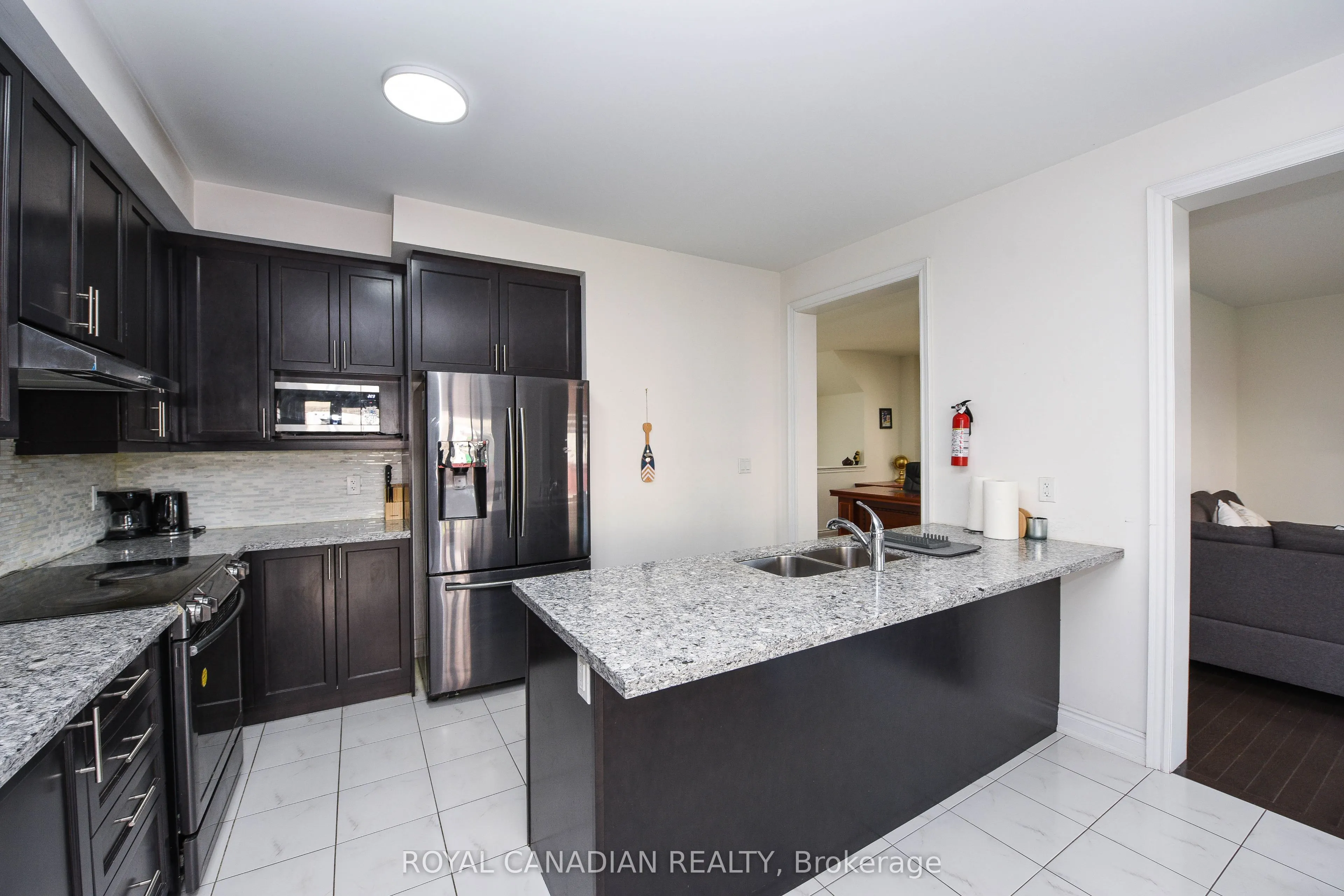 8 Prairie Creek Crescent, #Upper