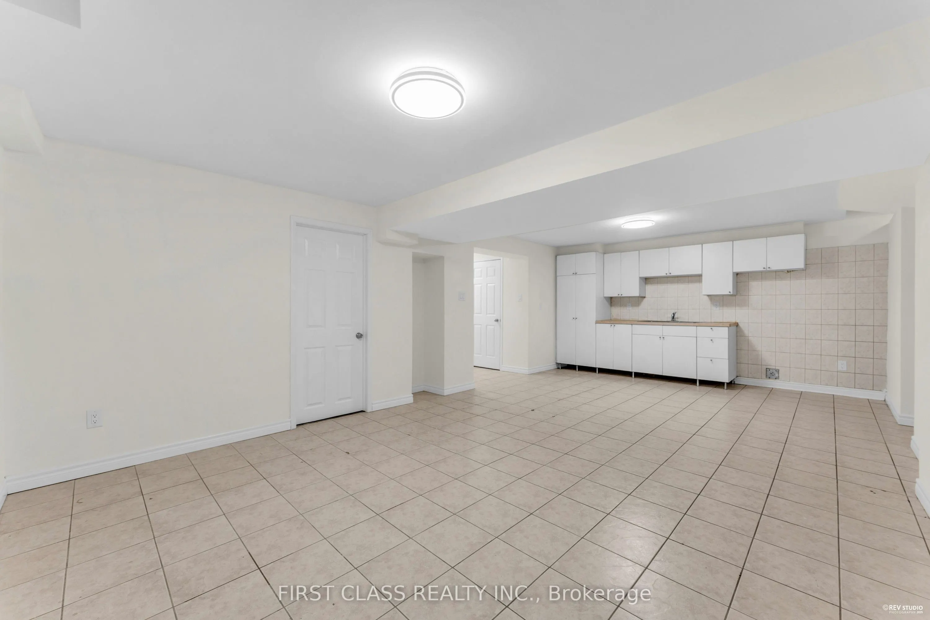 4290 Radisson Crescent