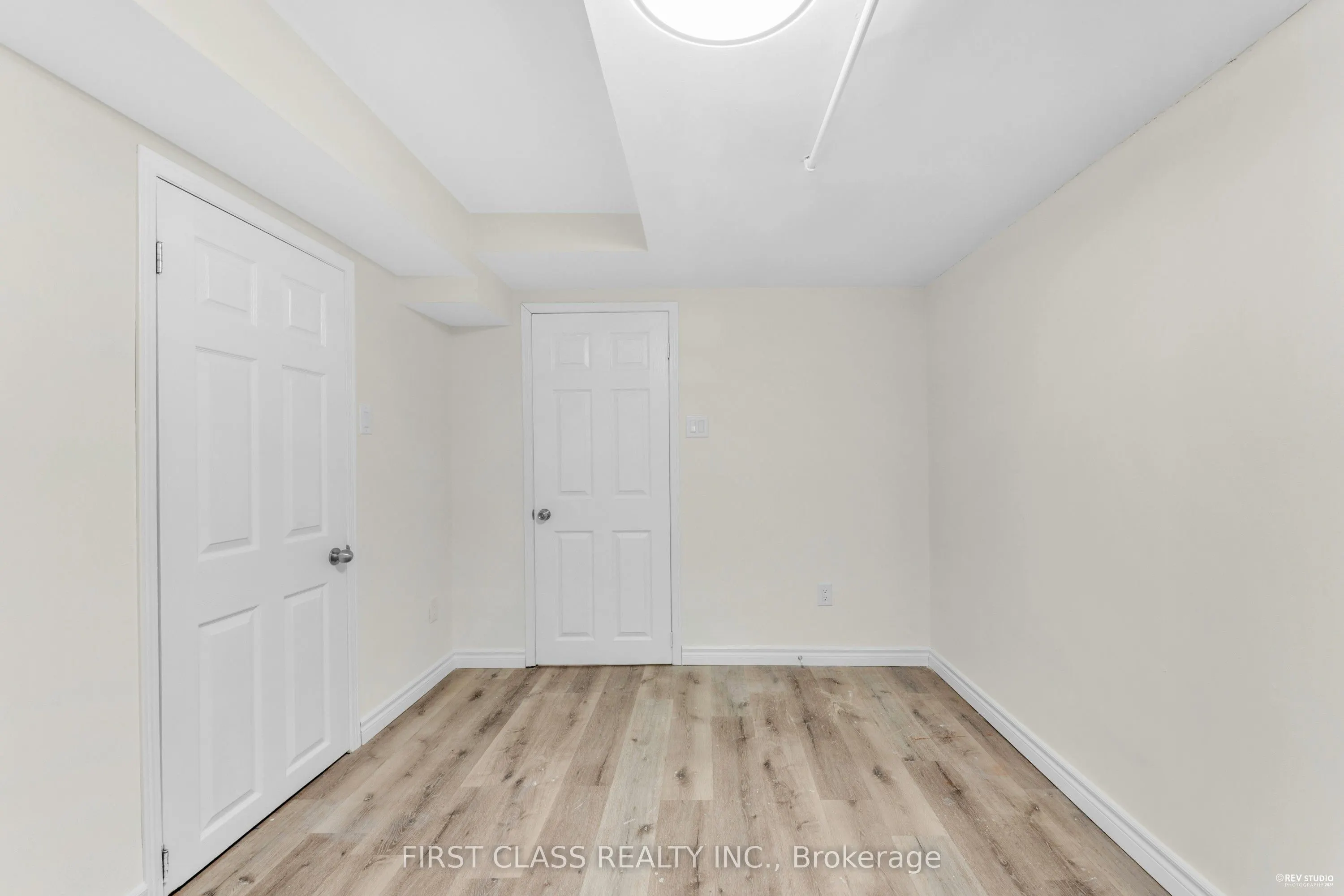 4290 Radisson Crescent