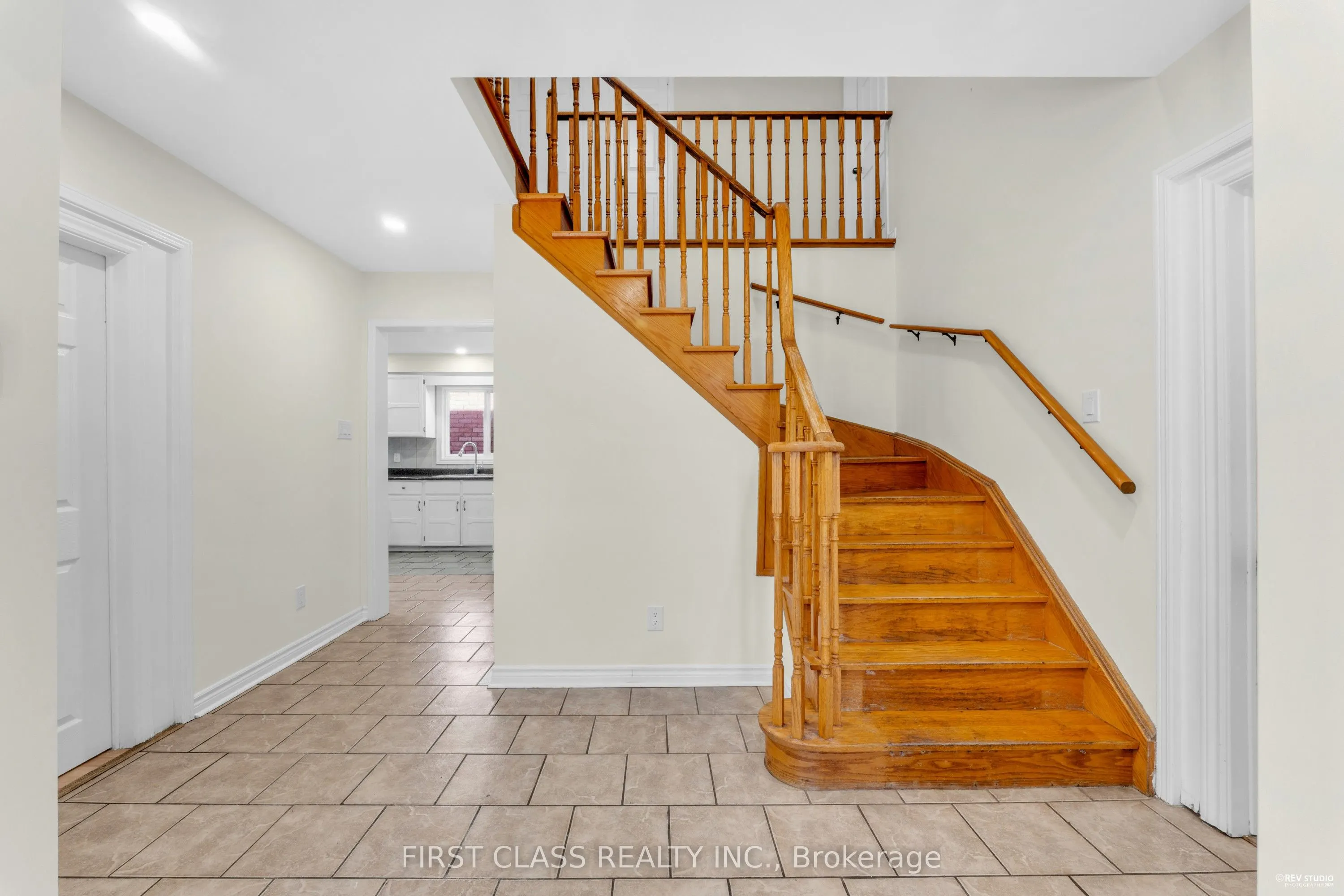 4290 Radisson Crescent