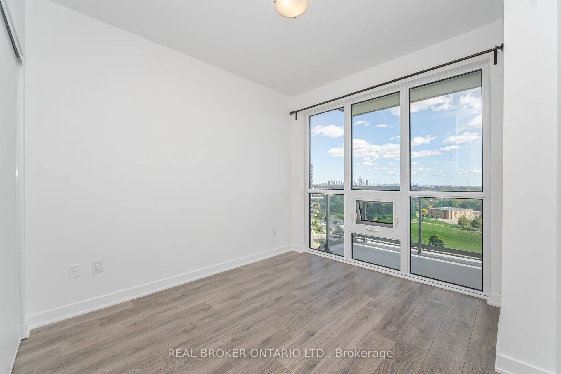 4633 Glen Erin Drive, #1205