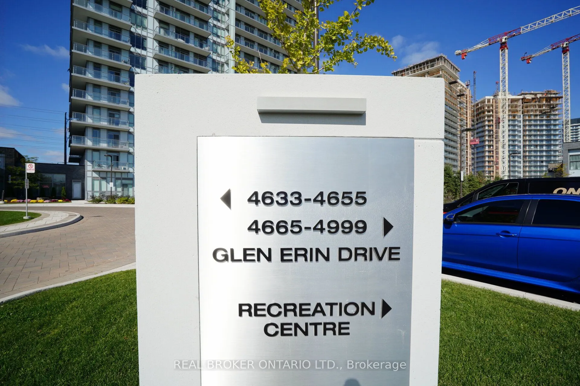 4633 Glen Erin Drive, #1205