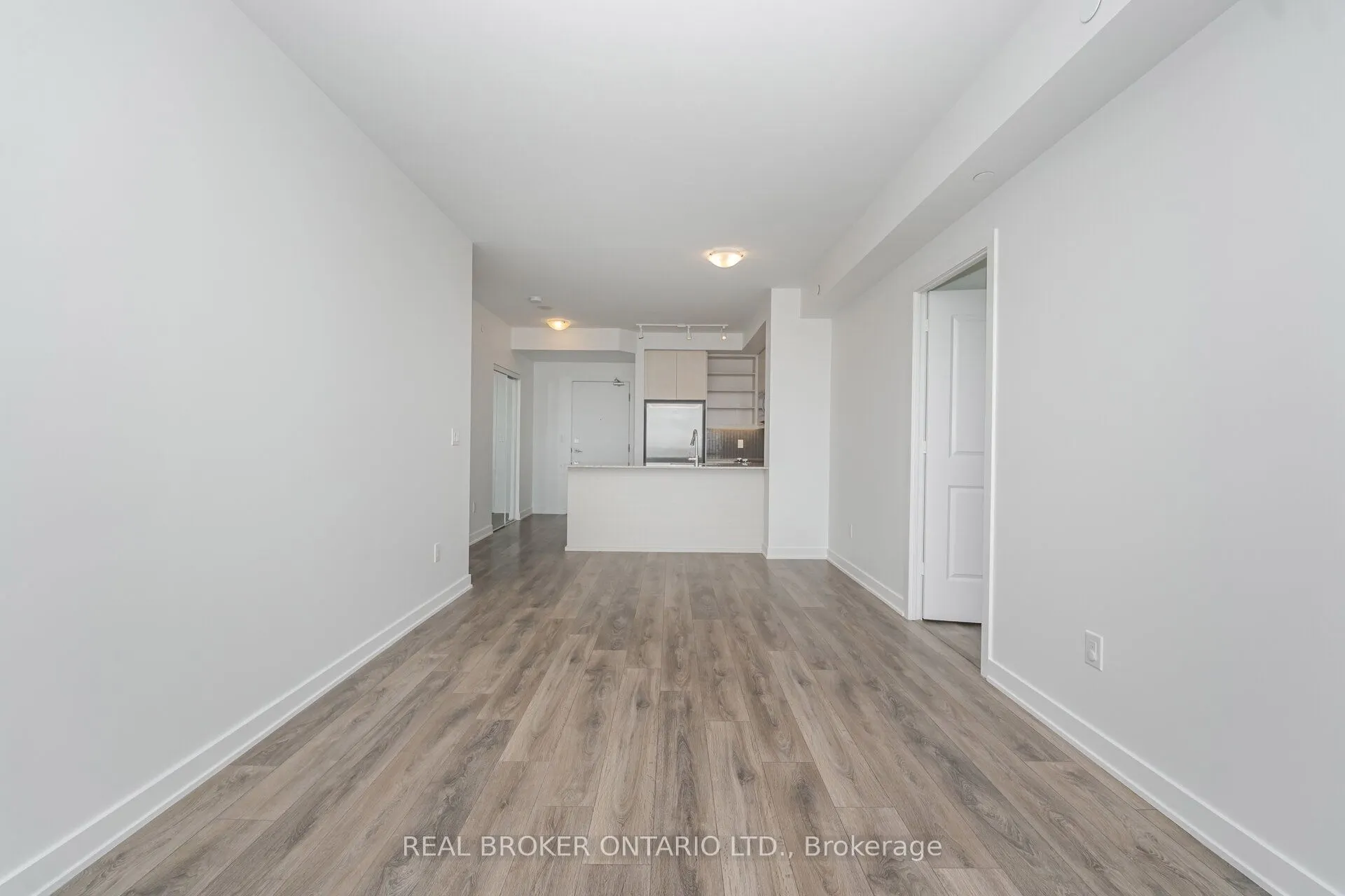 4633 Glen Erin Drive, #1205