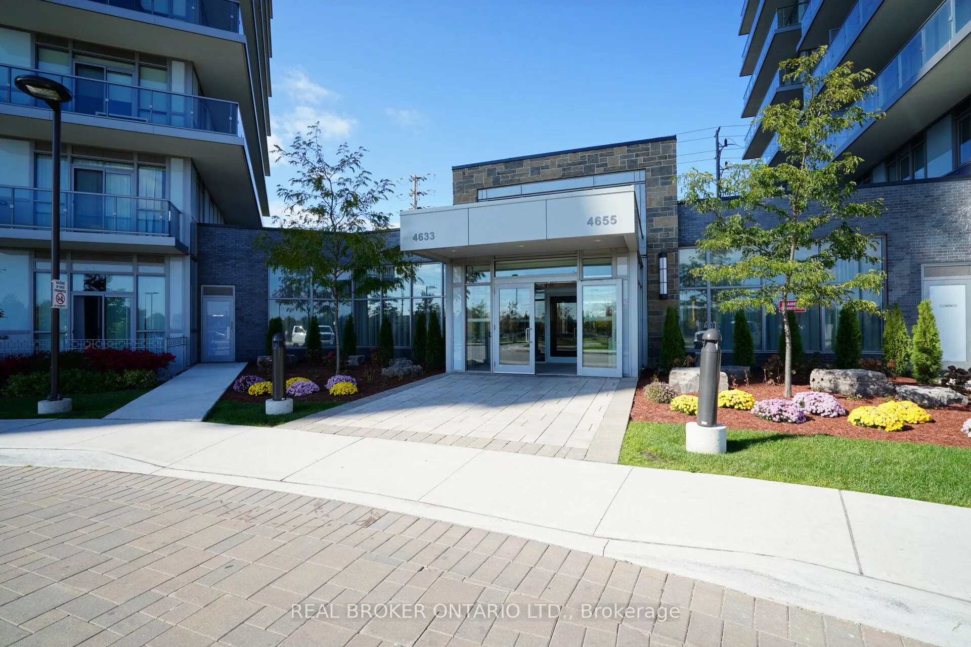4633 Glen Erin Drive, #1205