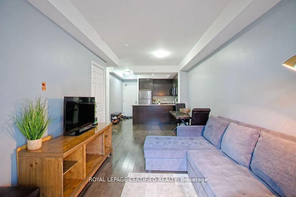 15 James Finlay Way, #1021