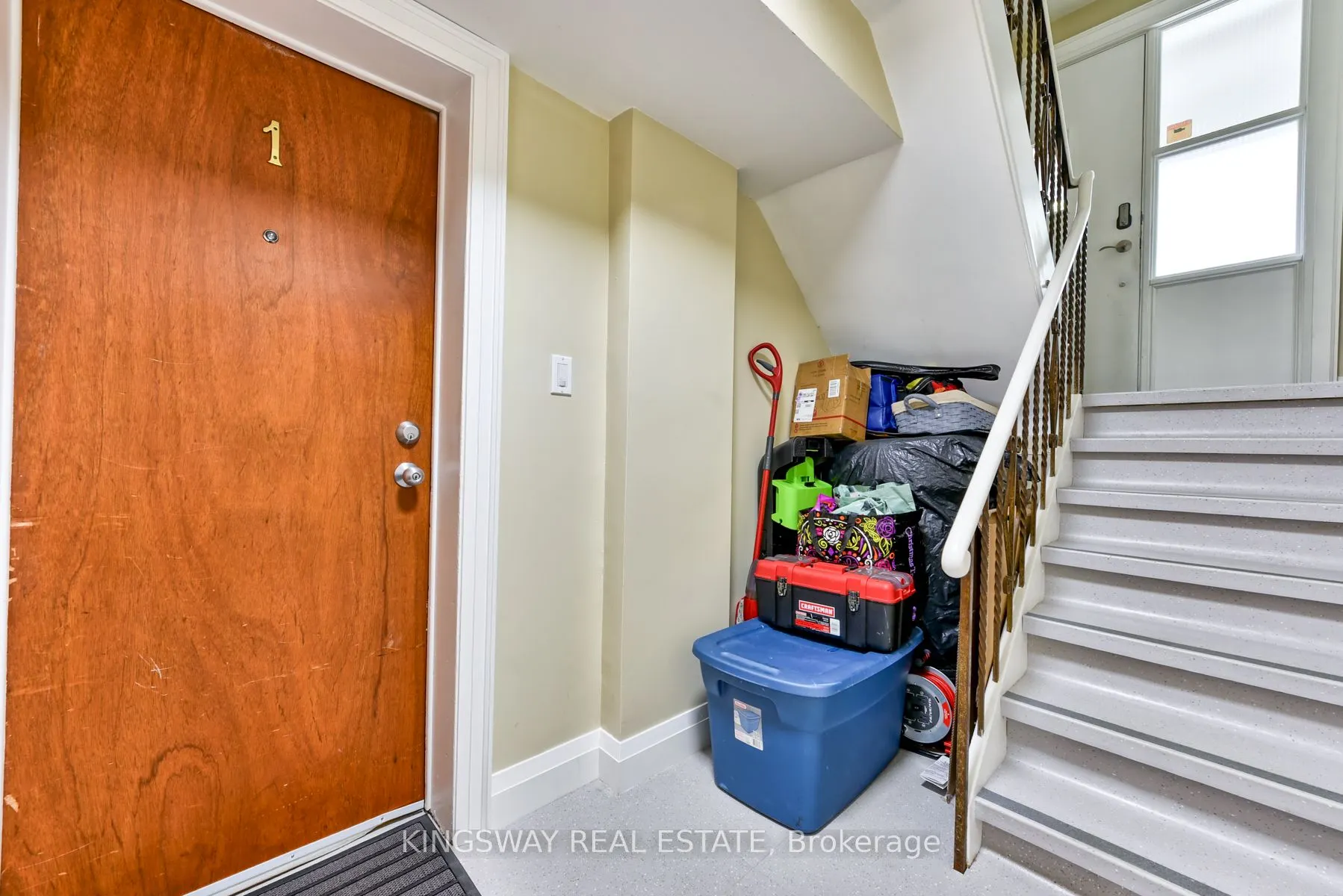 29 Evans Avenue