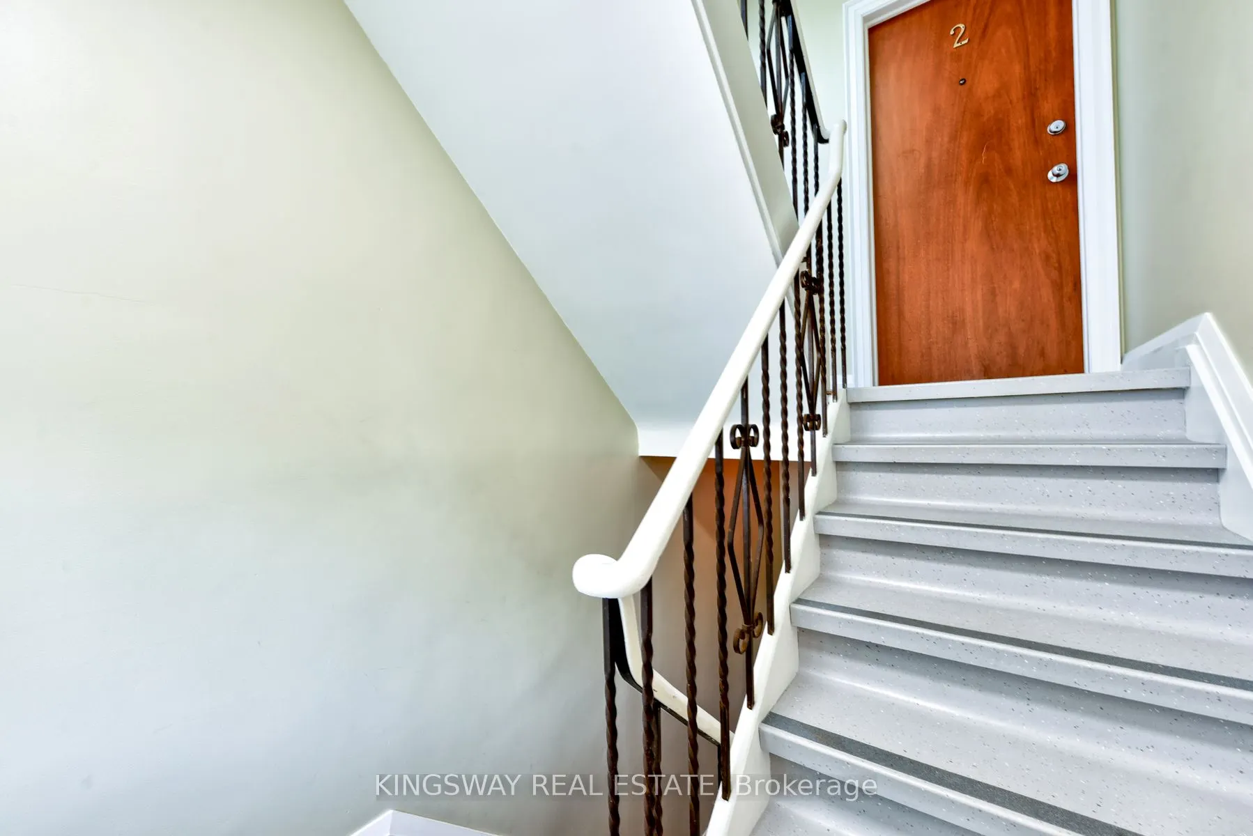 29 Evans Avenue