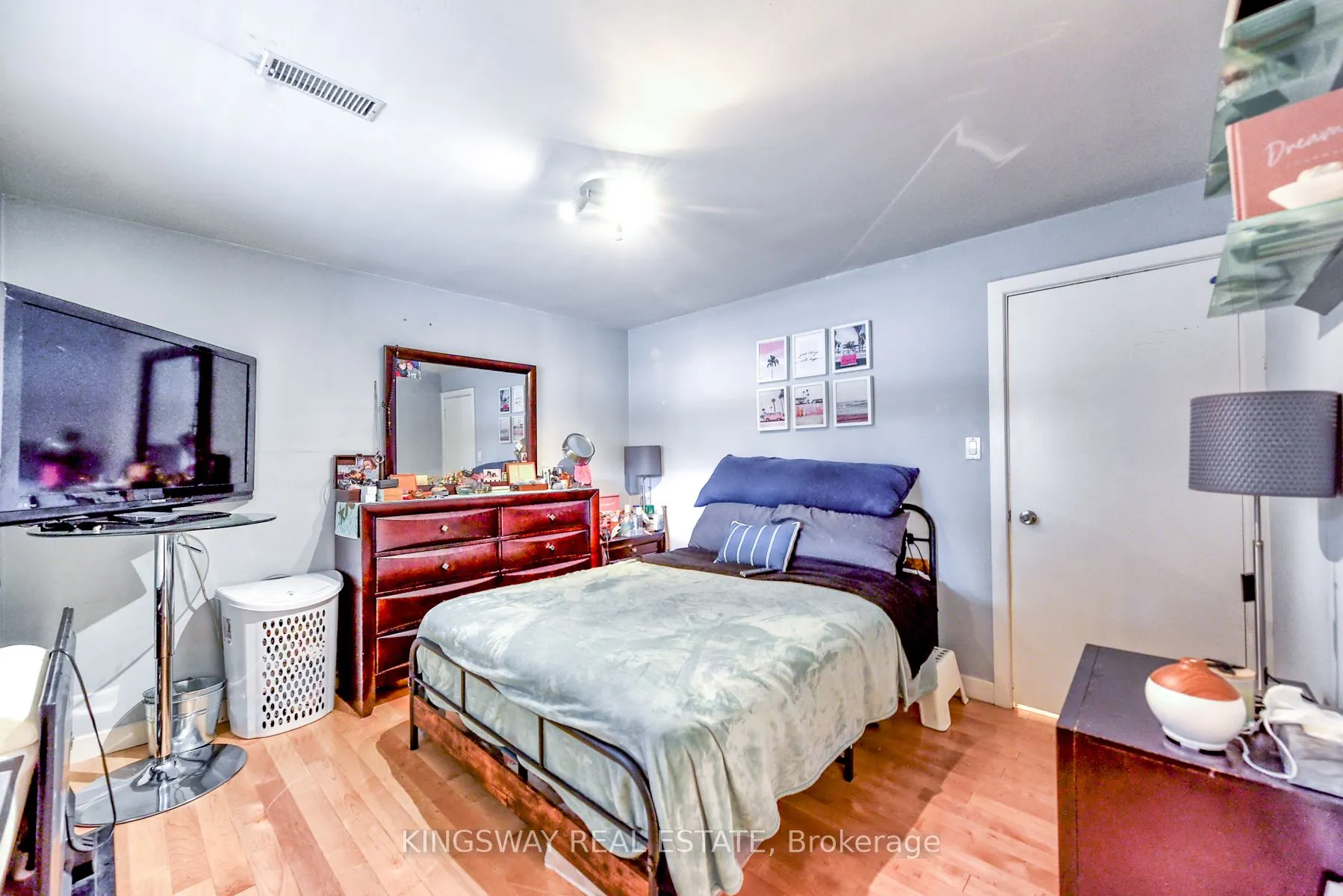 29 Evans Avenue