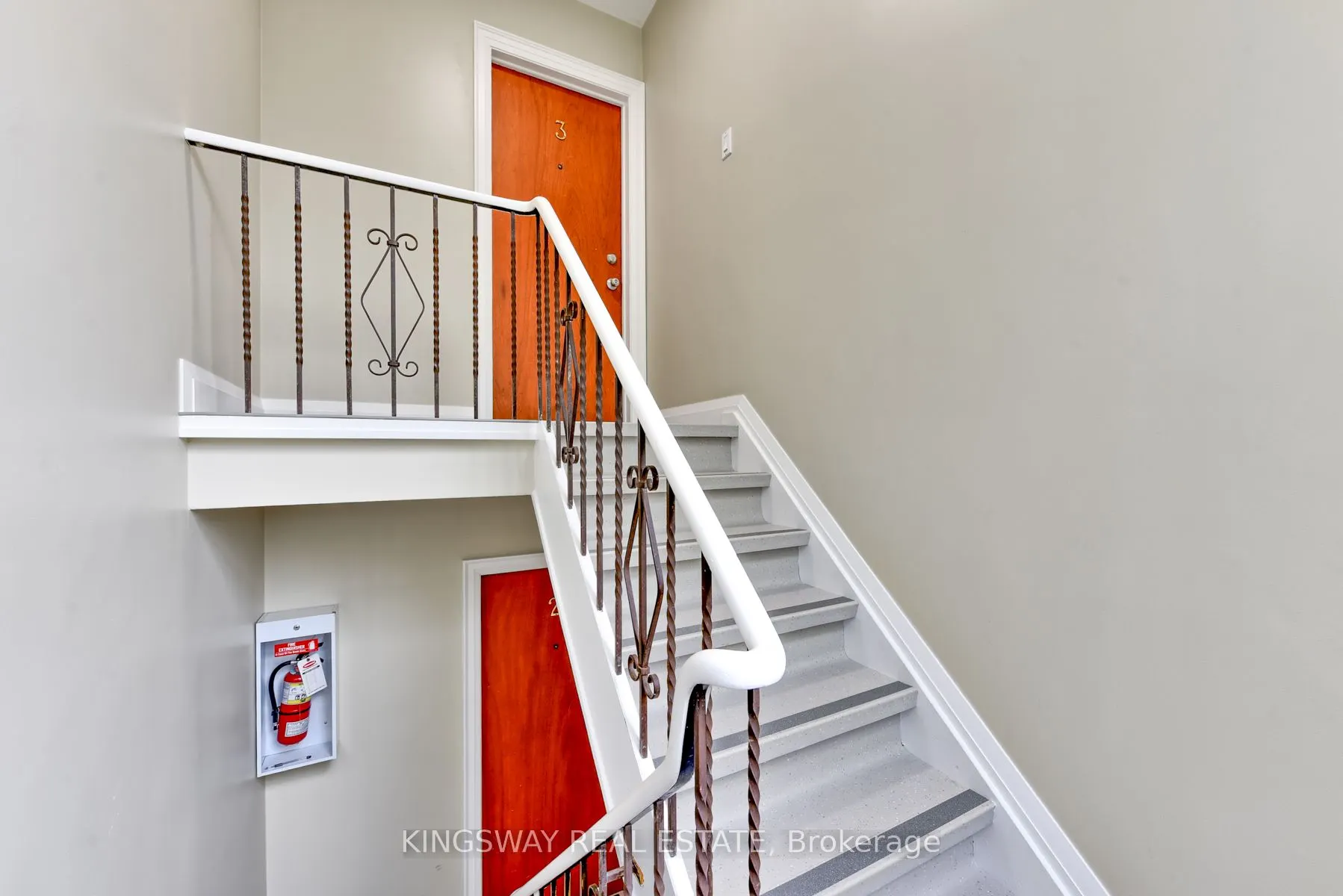 29 Evans Avenue