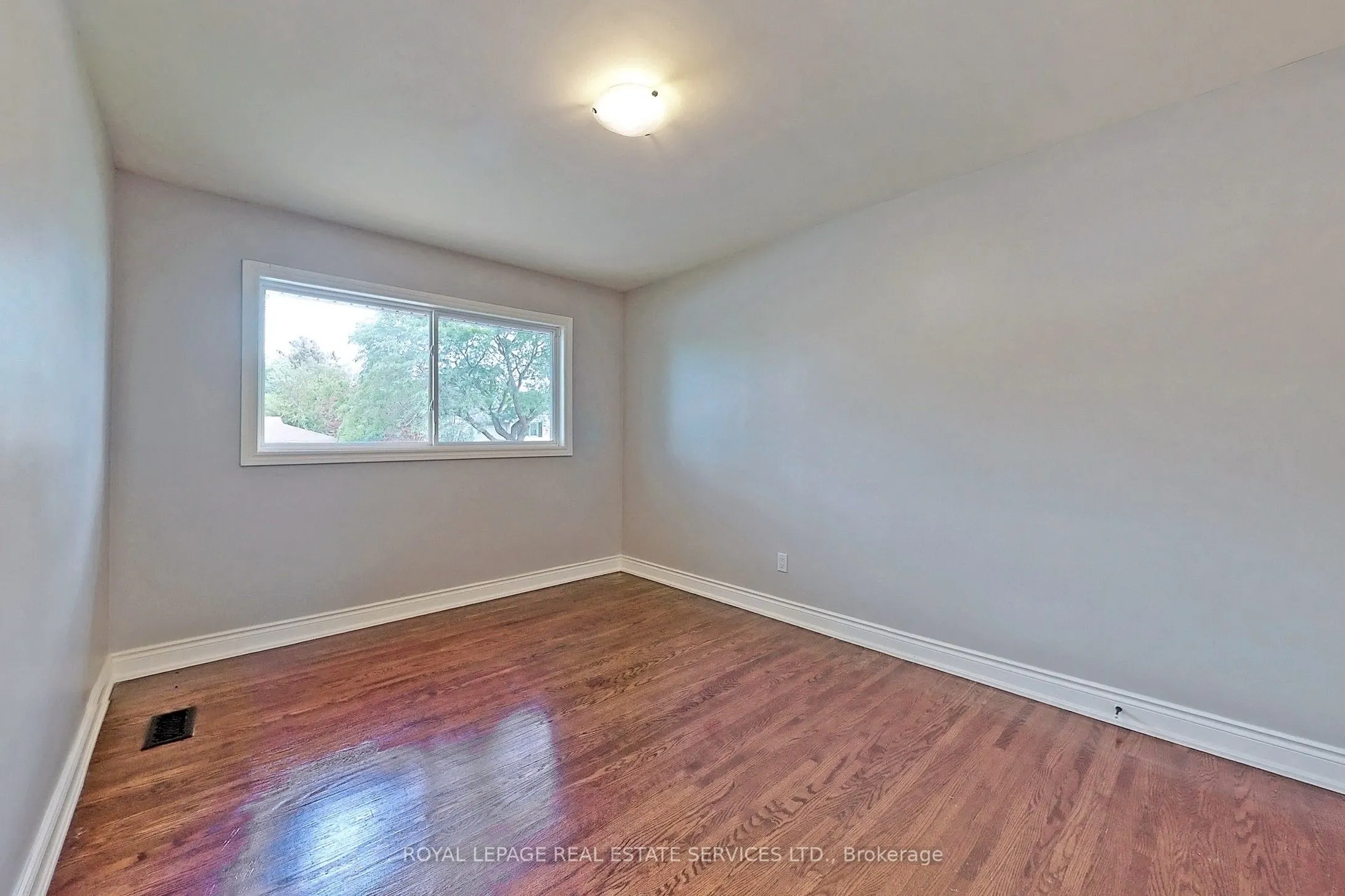 4011 Grapehill Avenue