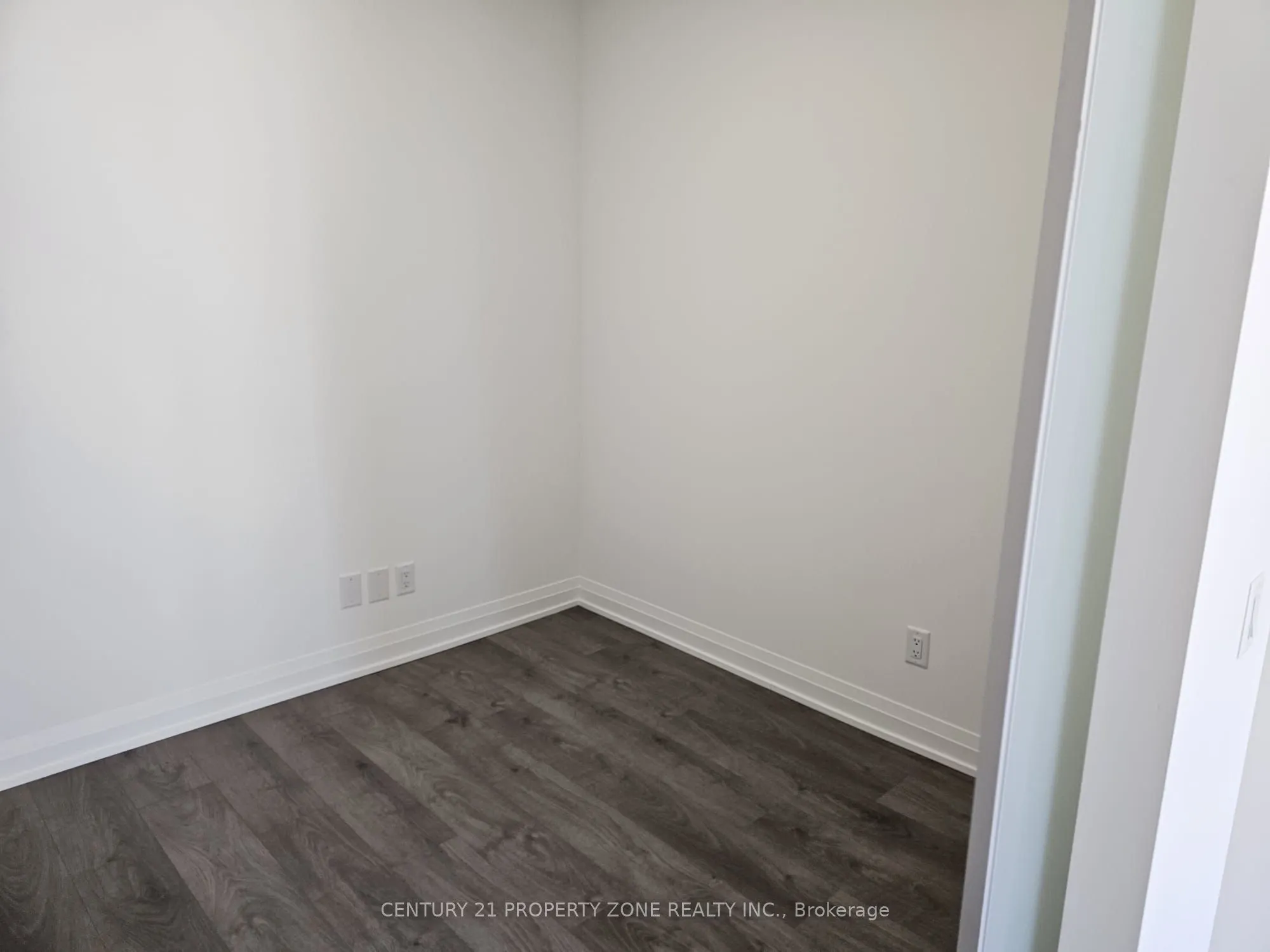 4015 The Exchange W, #2106