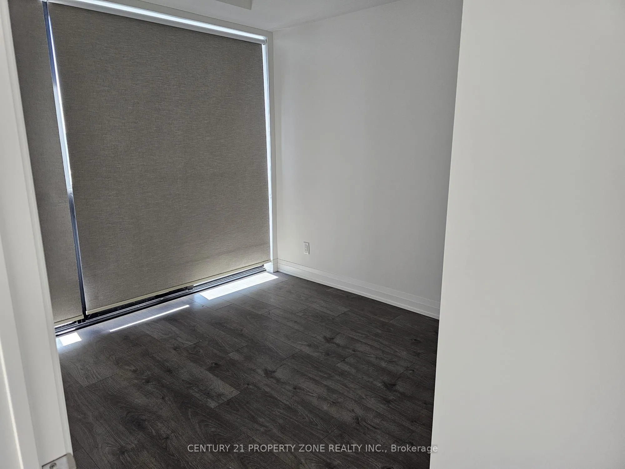 4015 The Exchange W, #2106