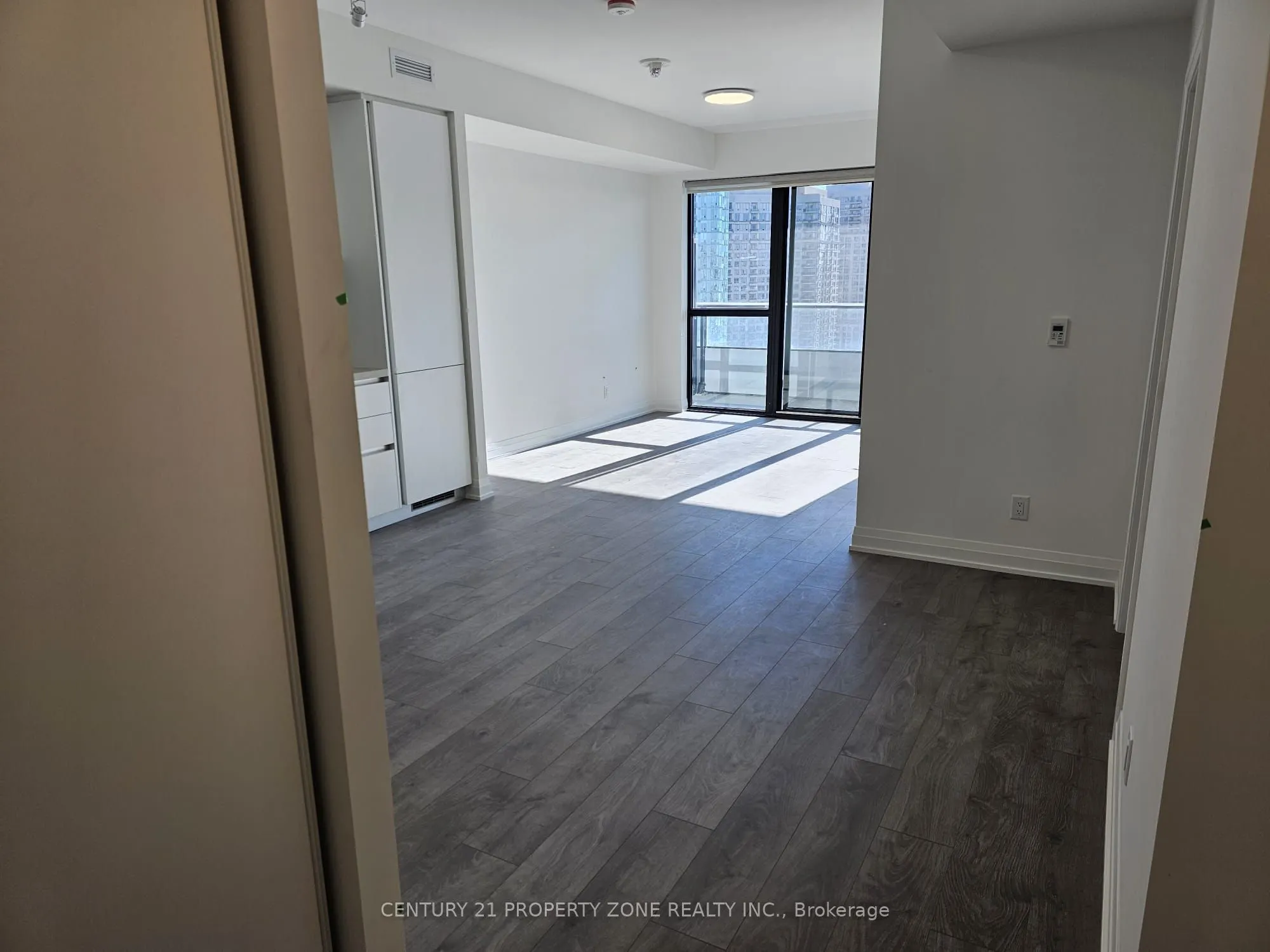 4015 The Exchange W, #2106