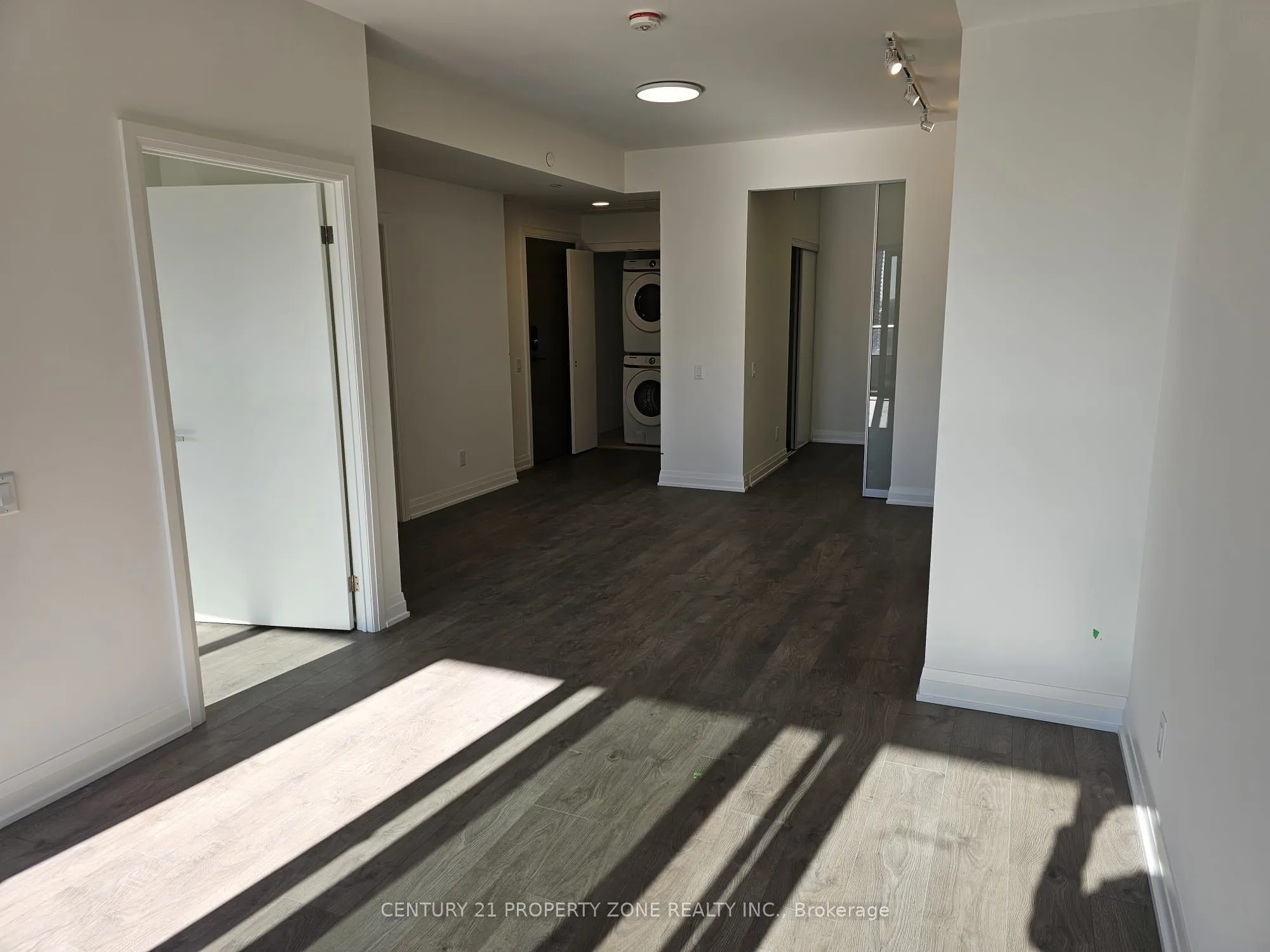 4015 The Exchange W, #2106