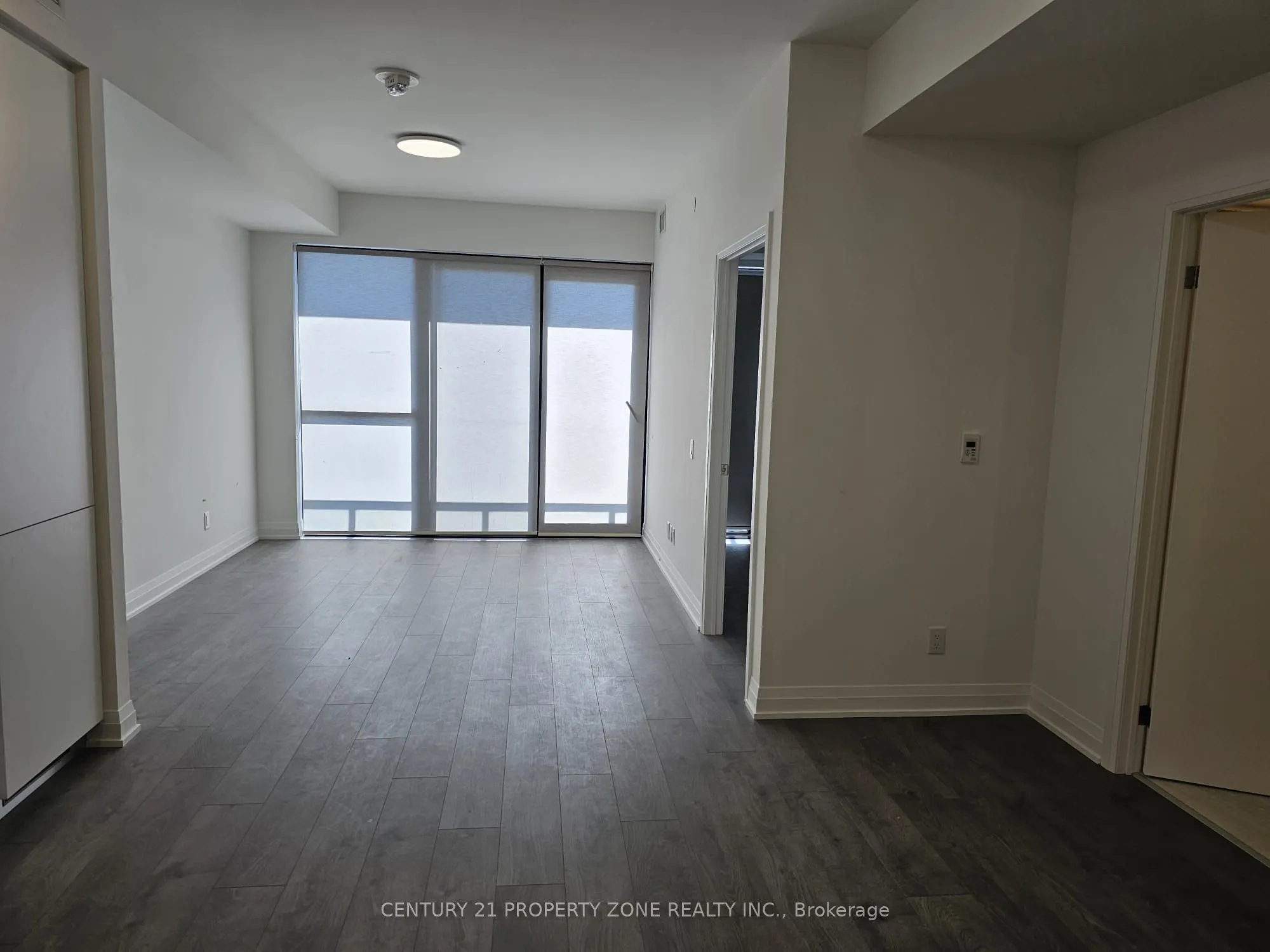 4015 The Exchange W, #2106