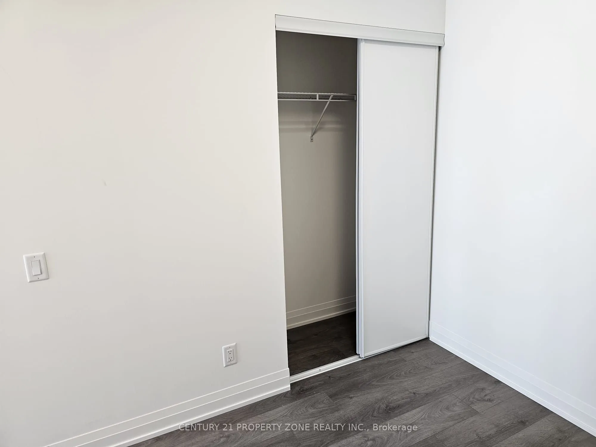 4015 The Exchange W, #2106