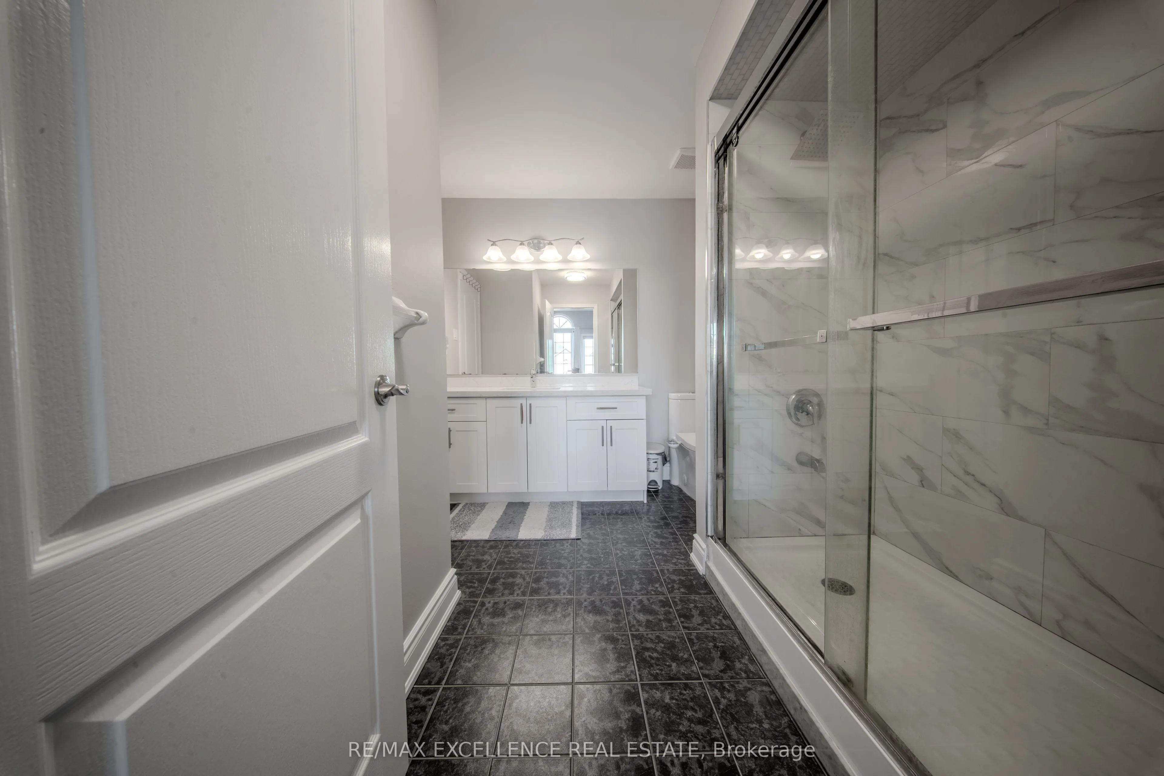 111 River Rock Crescent