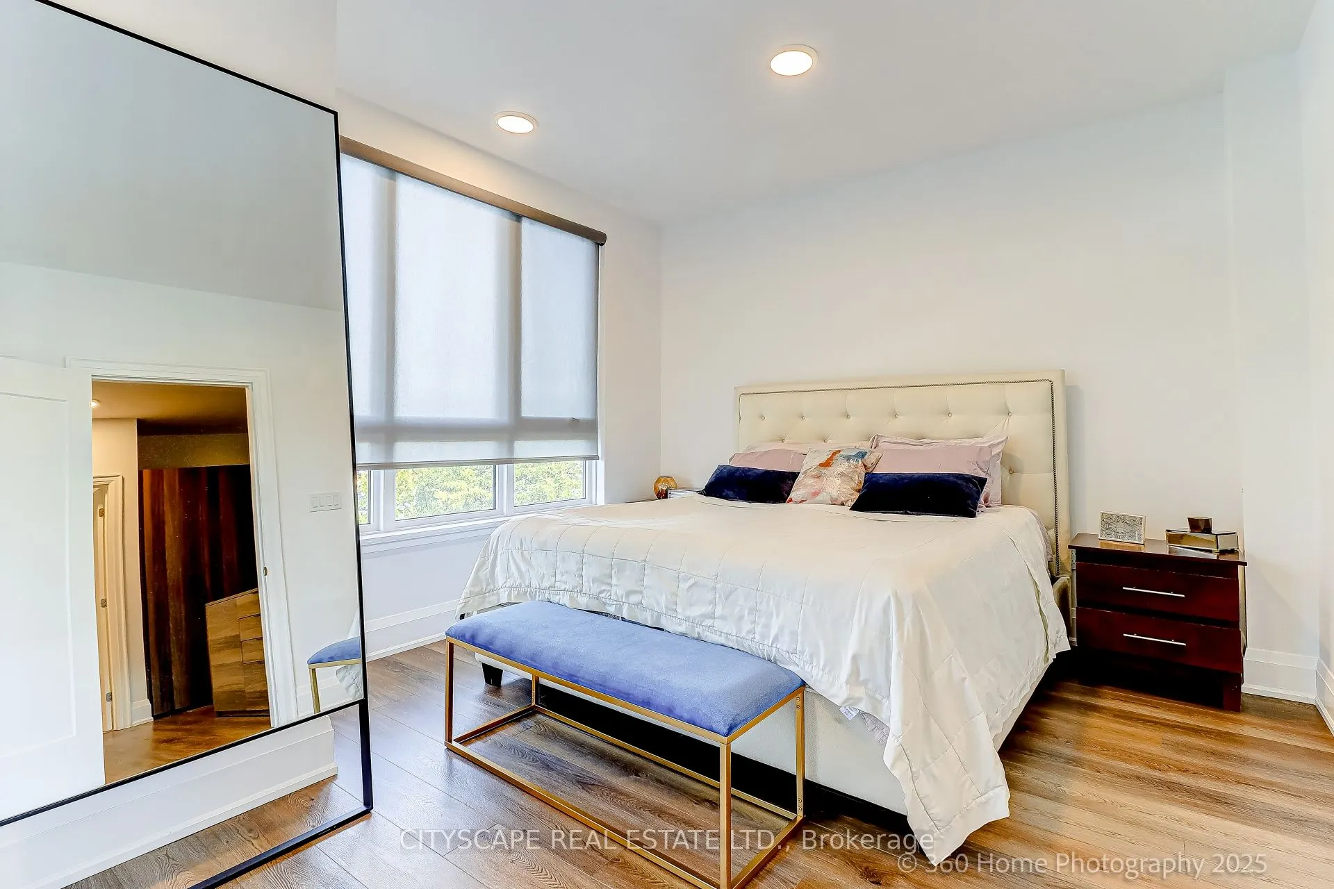 119 High Street W, #119