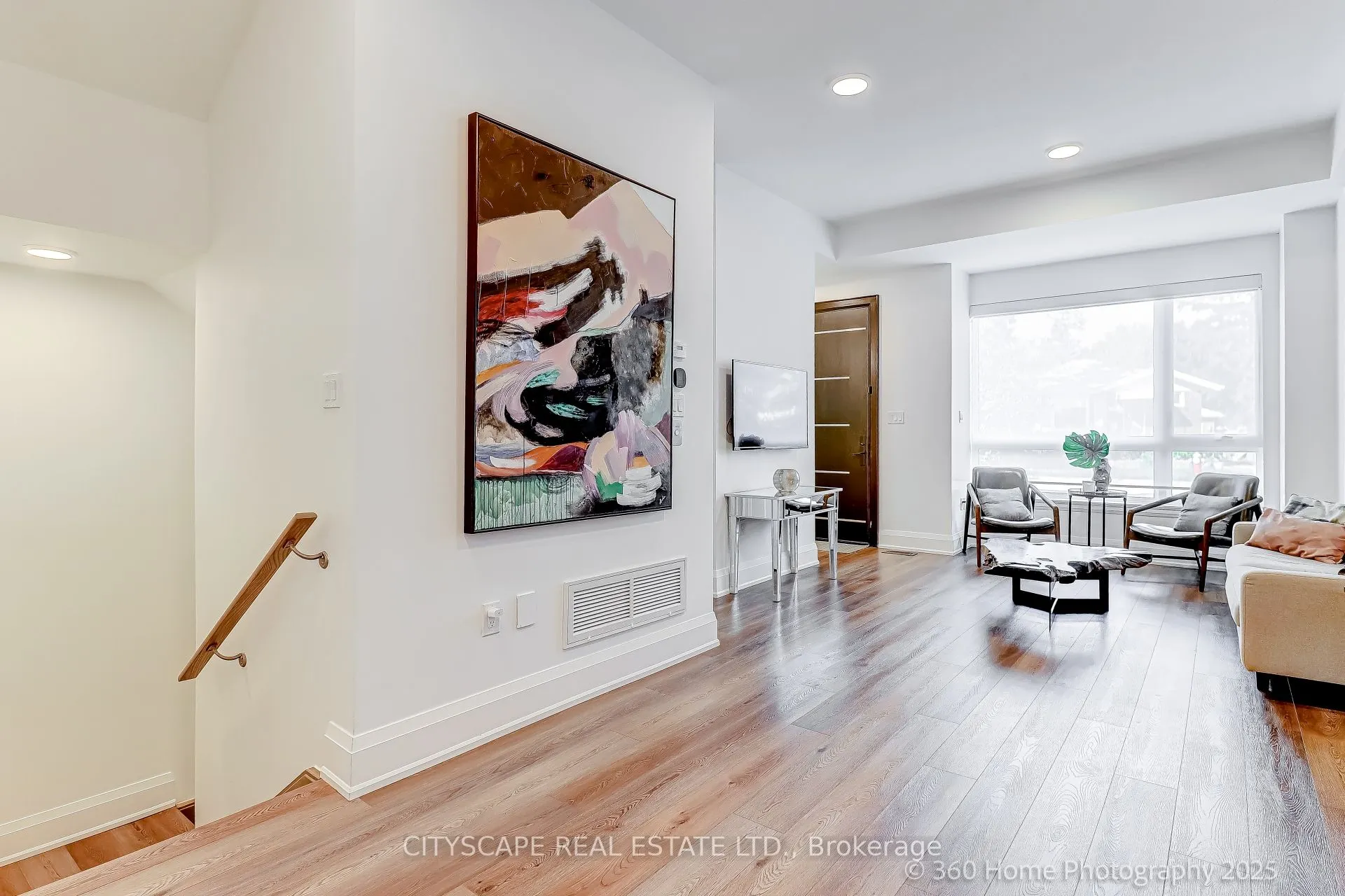 119 High Street W, #119