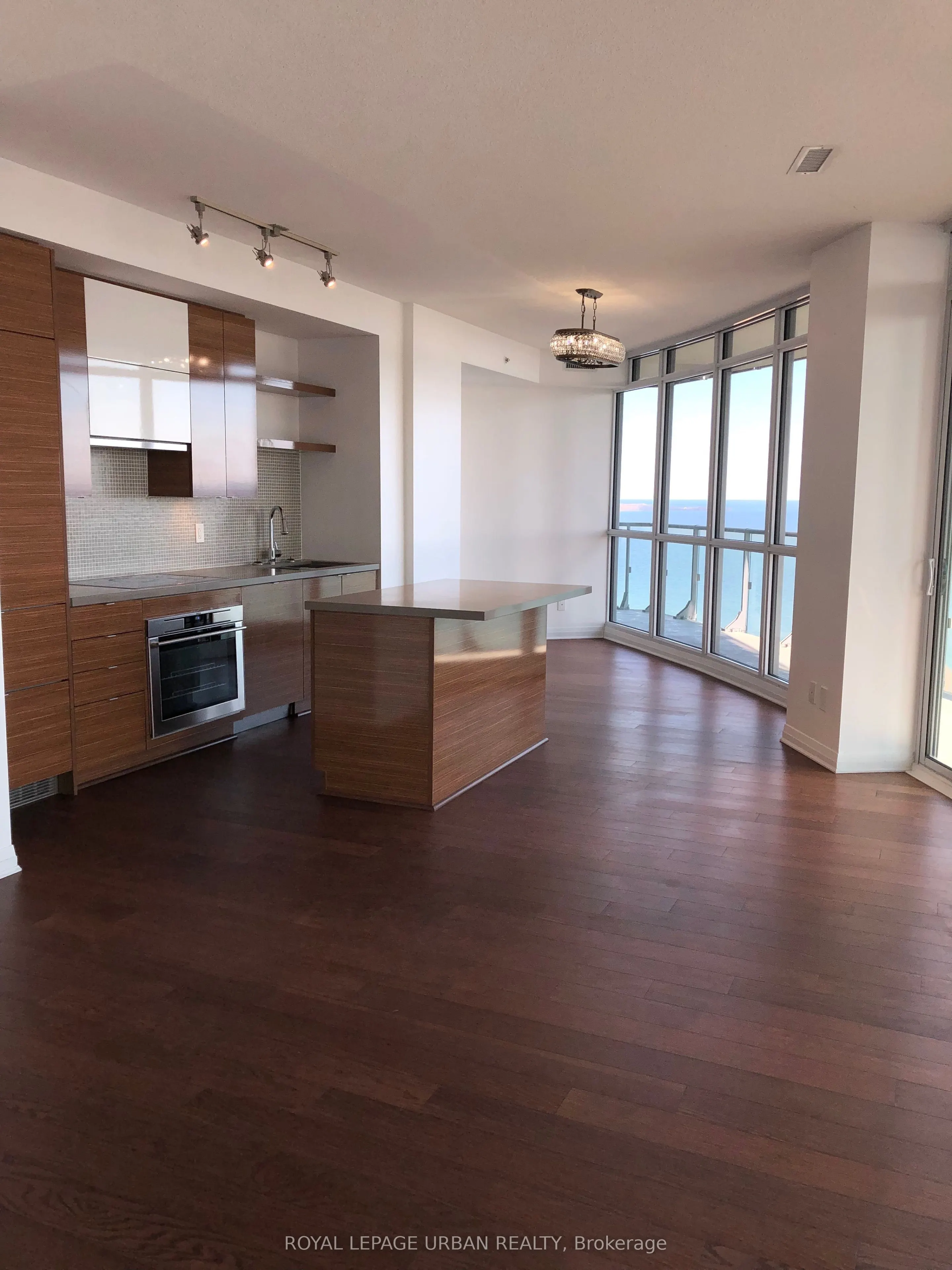 59 Annie Craig Drive, #3504