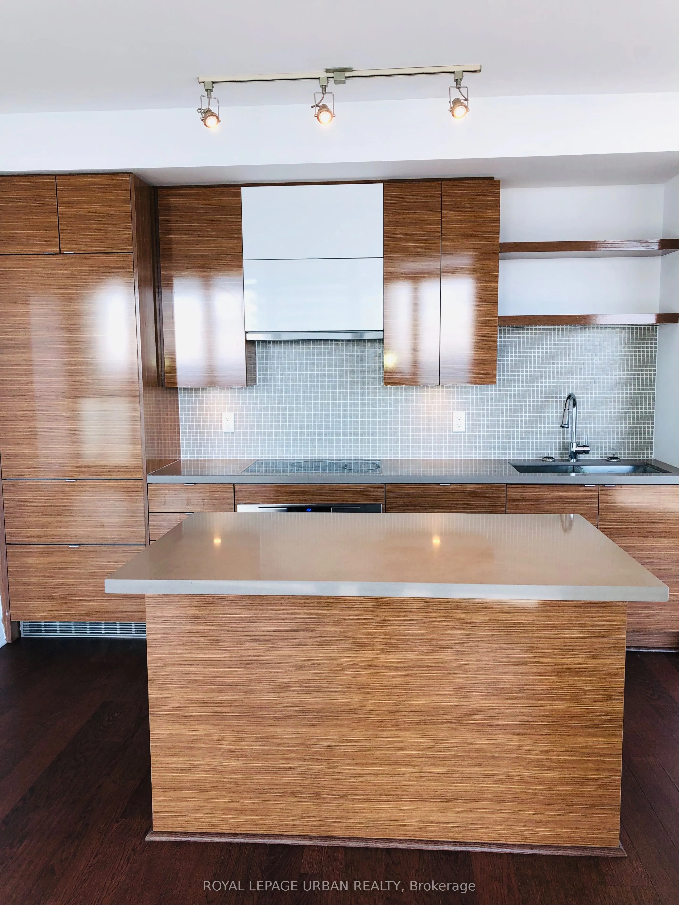 59 Annie Craig Drive, #3504