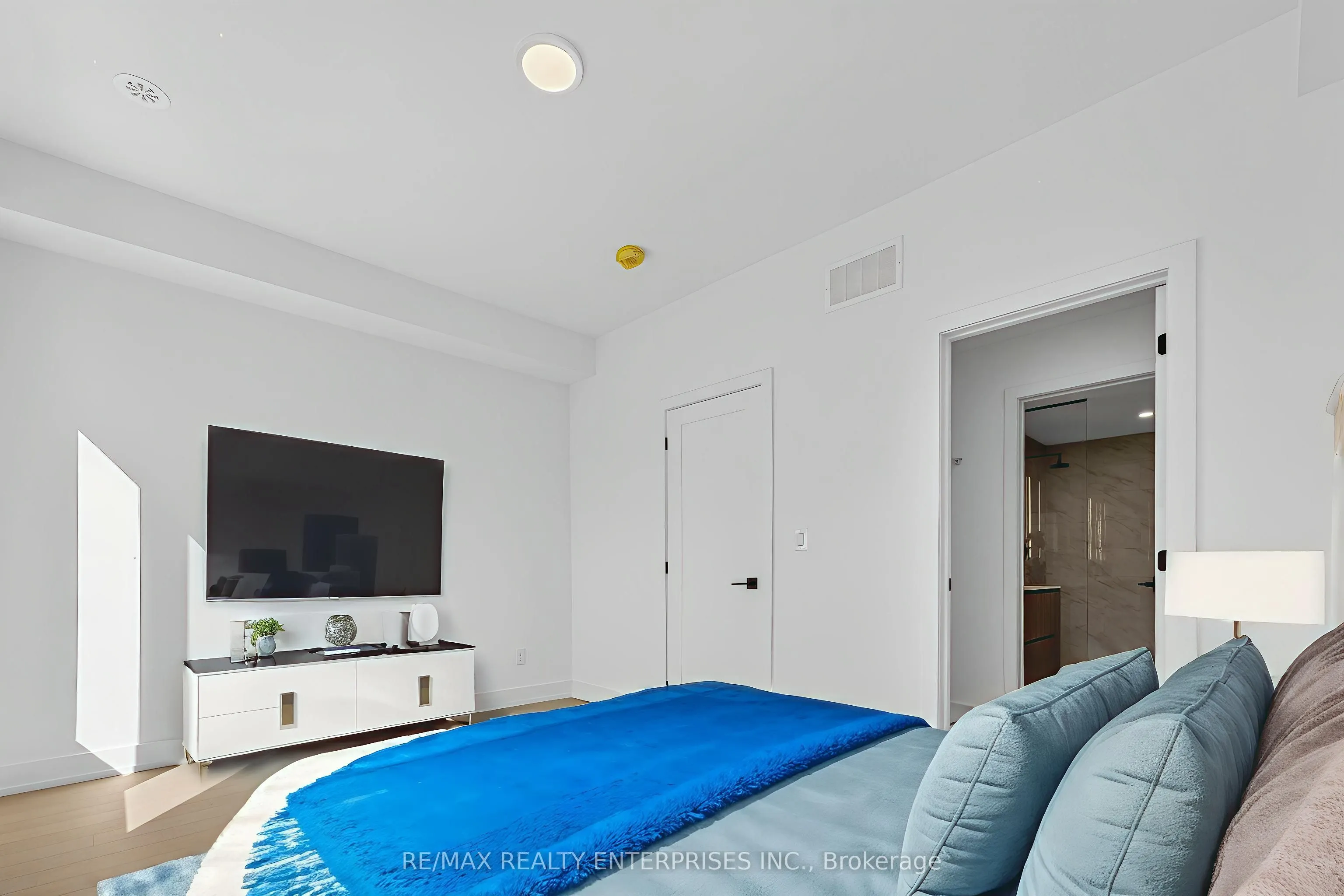 35 Lou Parsons Way, #60