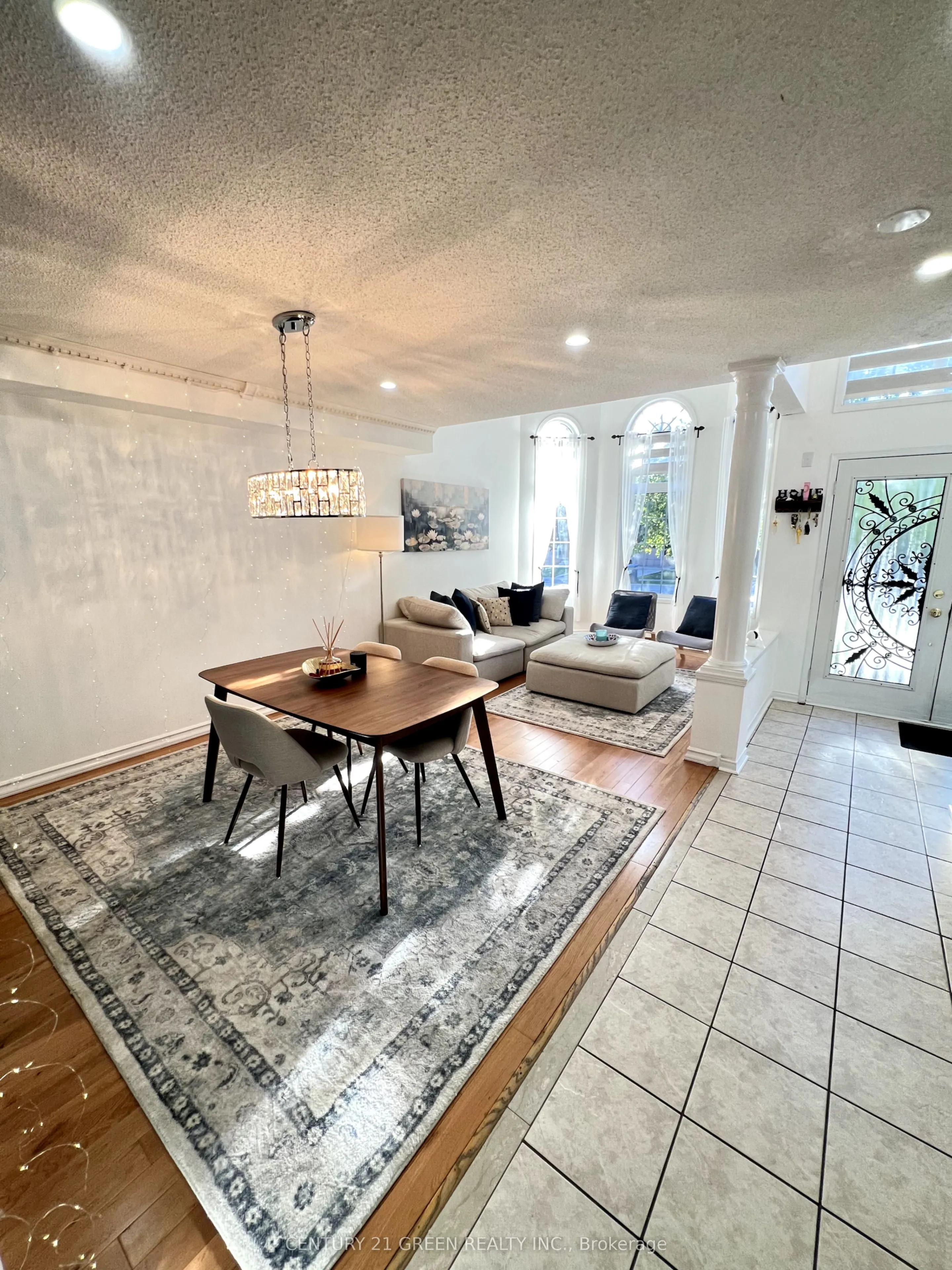 67 Queen Mary Drive