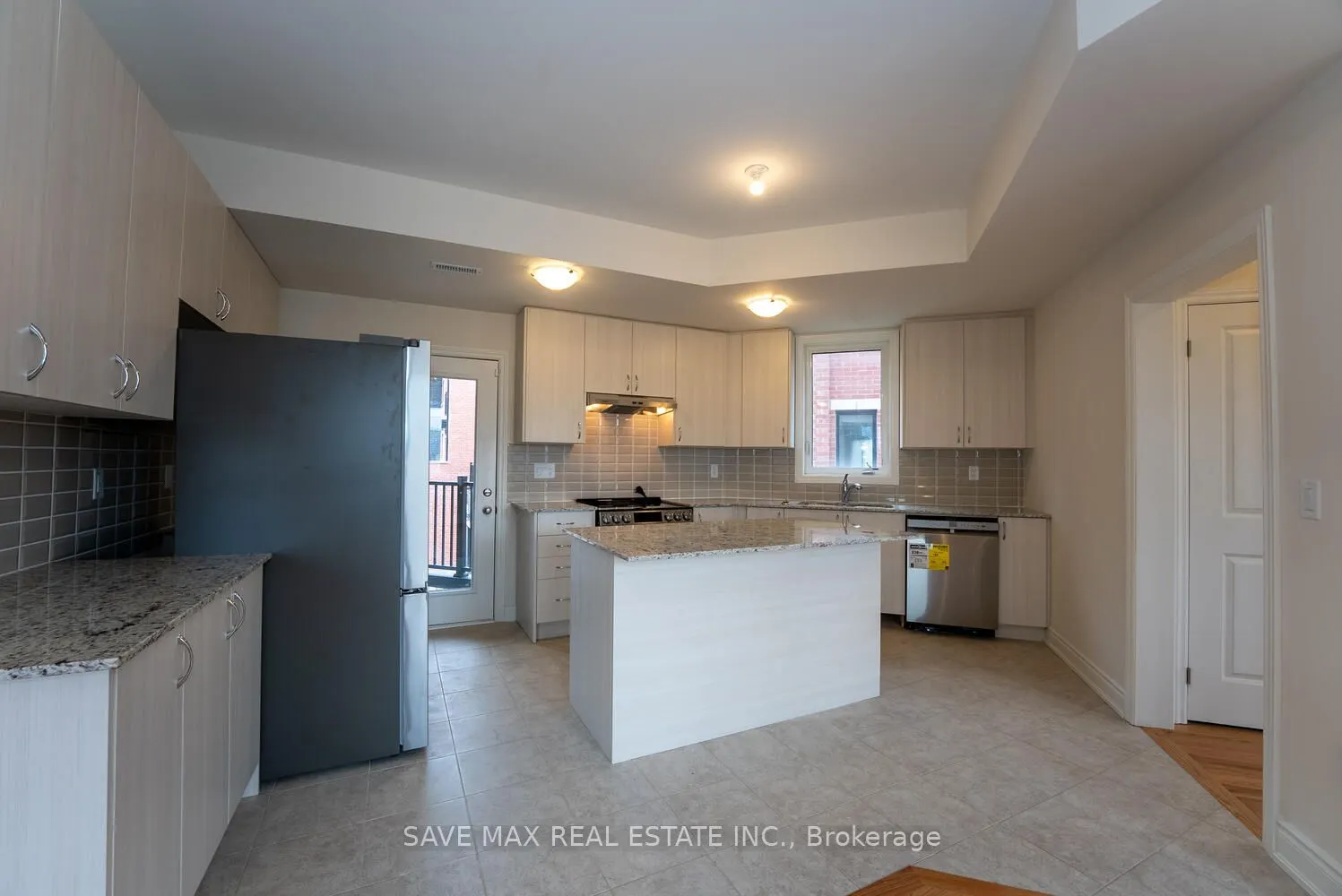 3299 Sixth Line, #2