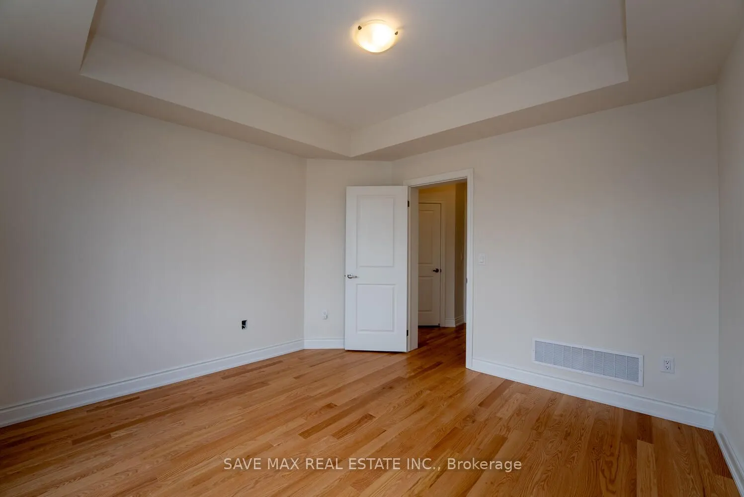 3299 Sixth Line, #2