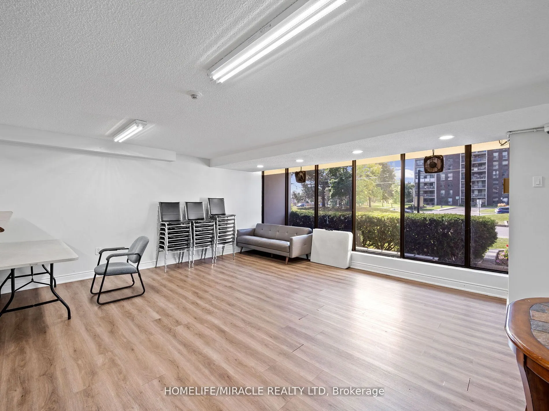 4 Kings Cross Road, #1511