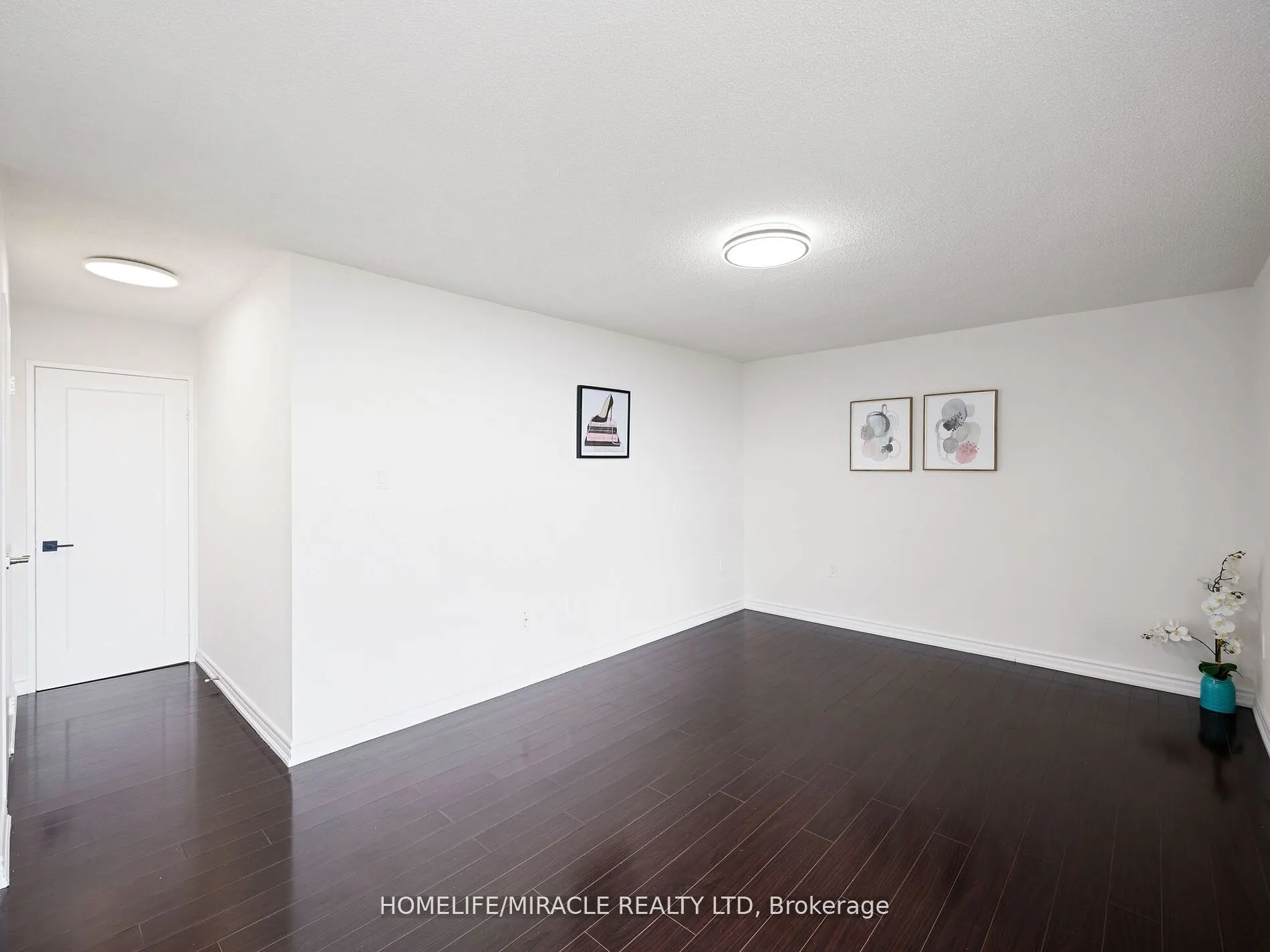 4 Kings Cross Road, #1511