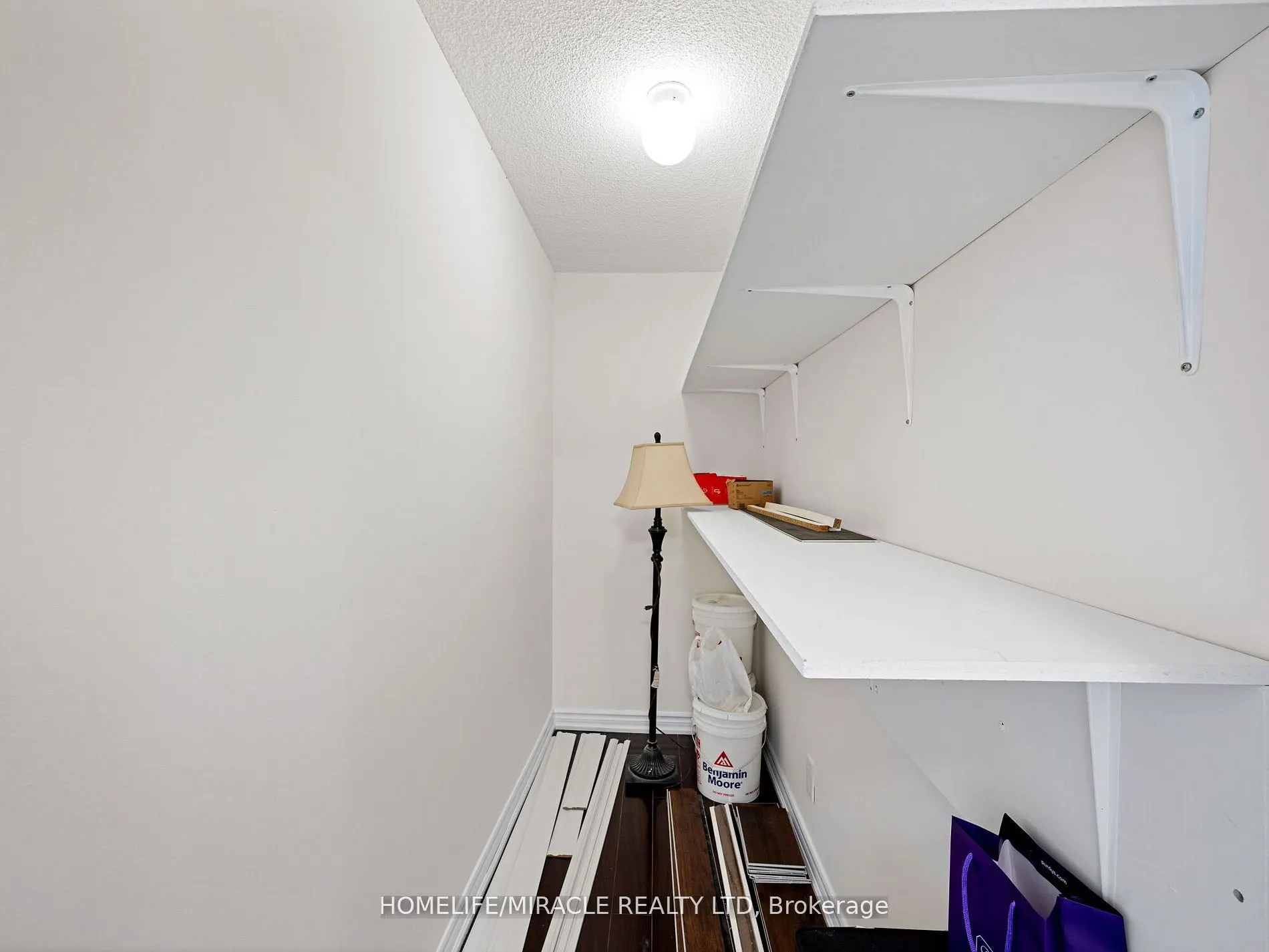 4 Kings Cross Road, #1511