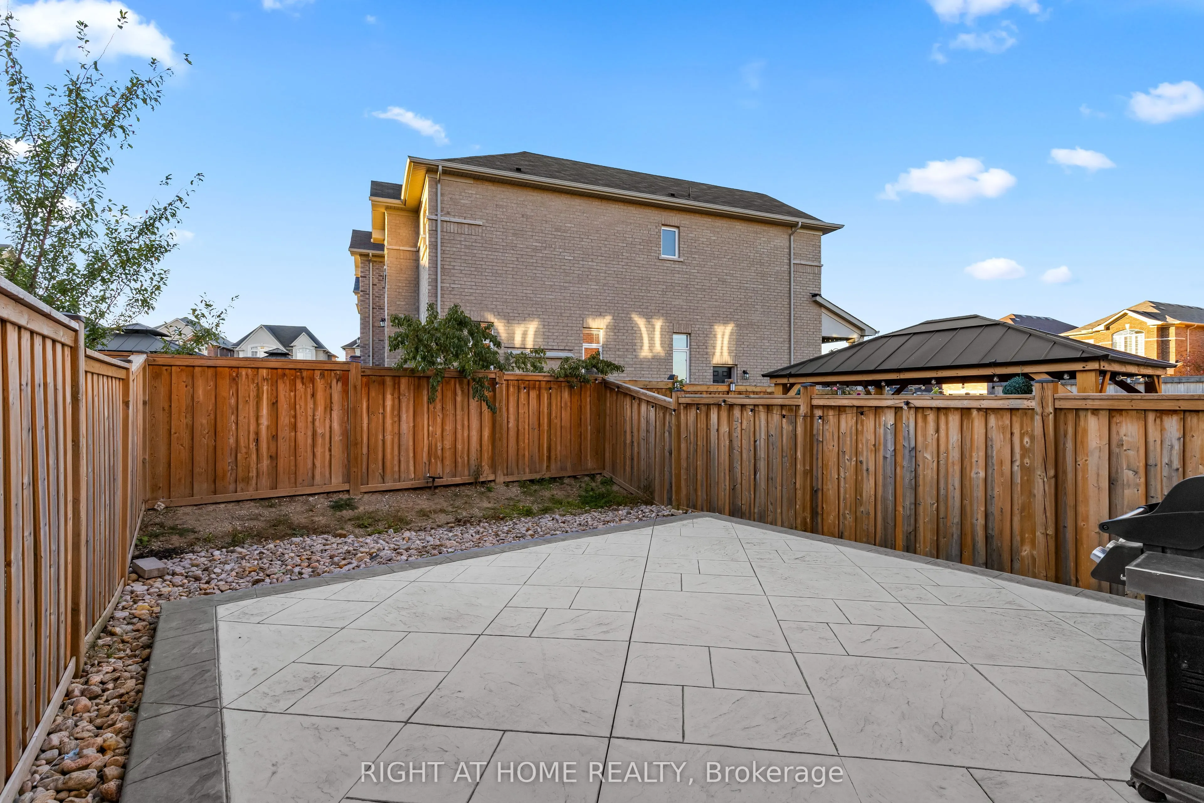 23 Duffel Crescent