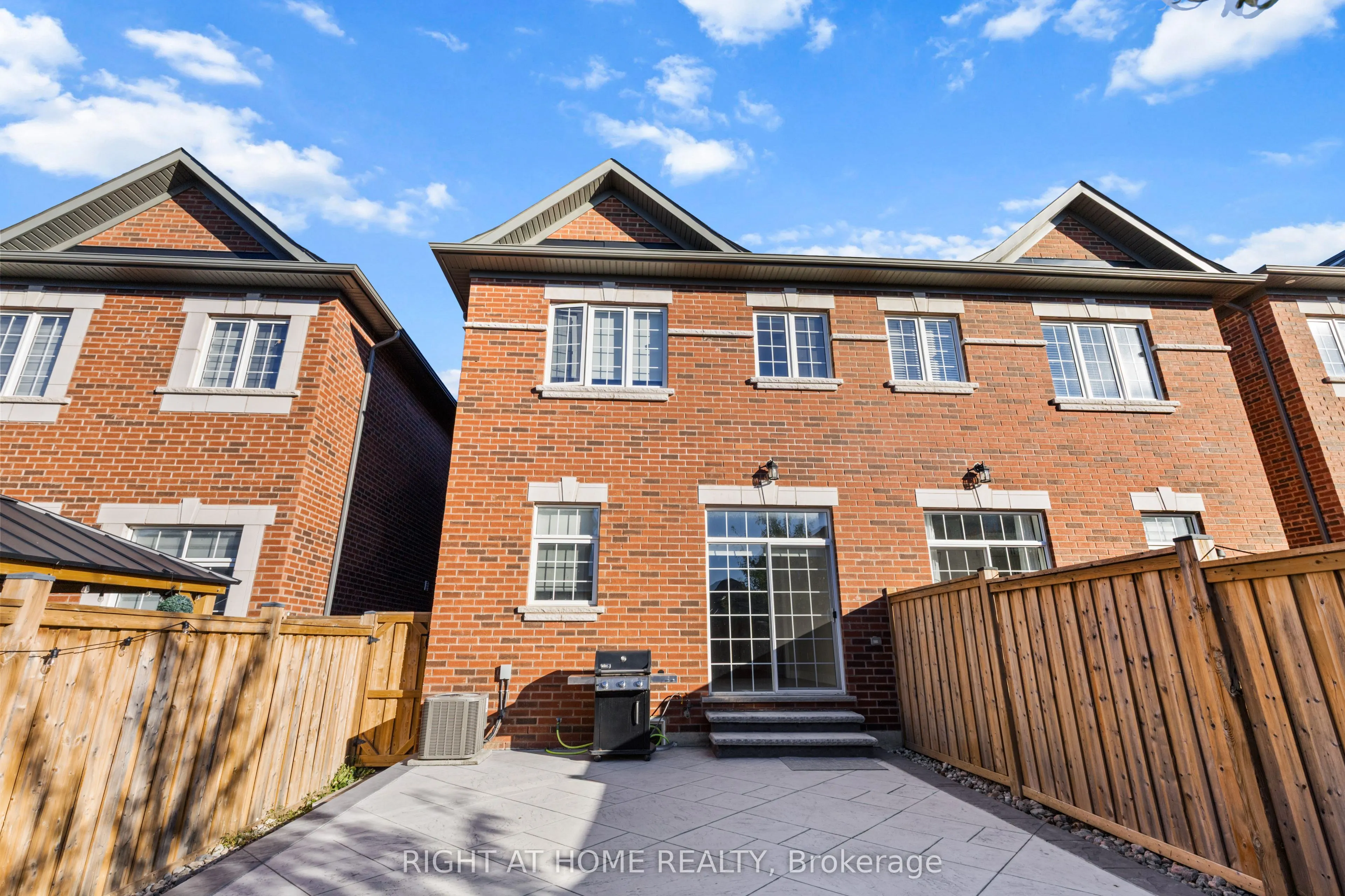 23 Duffel Crescent