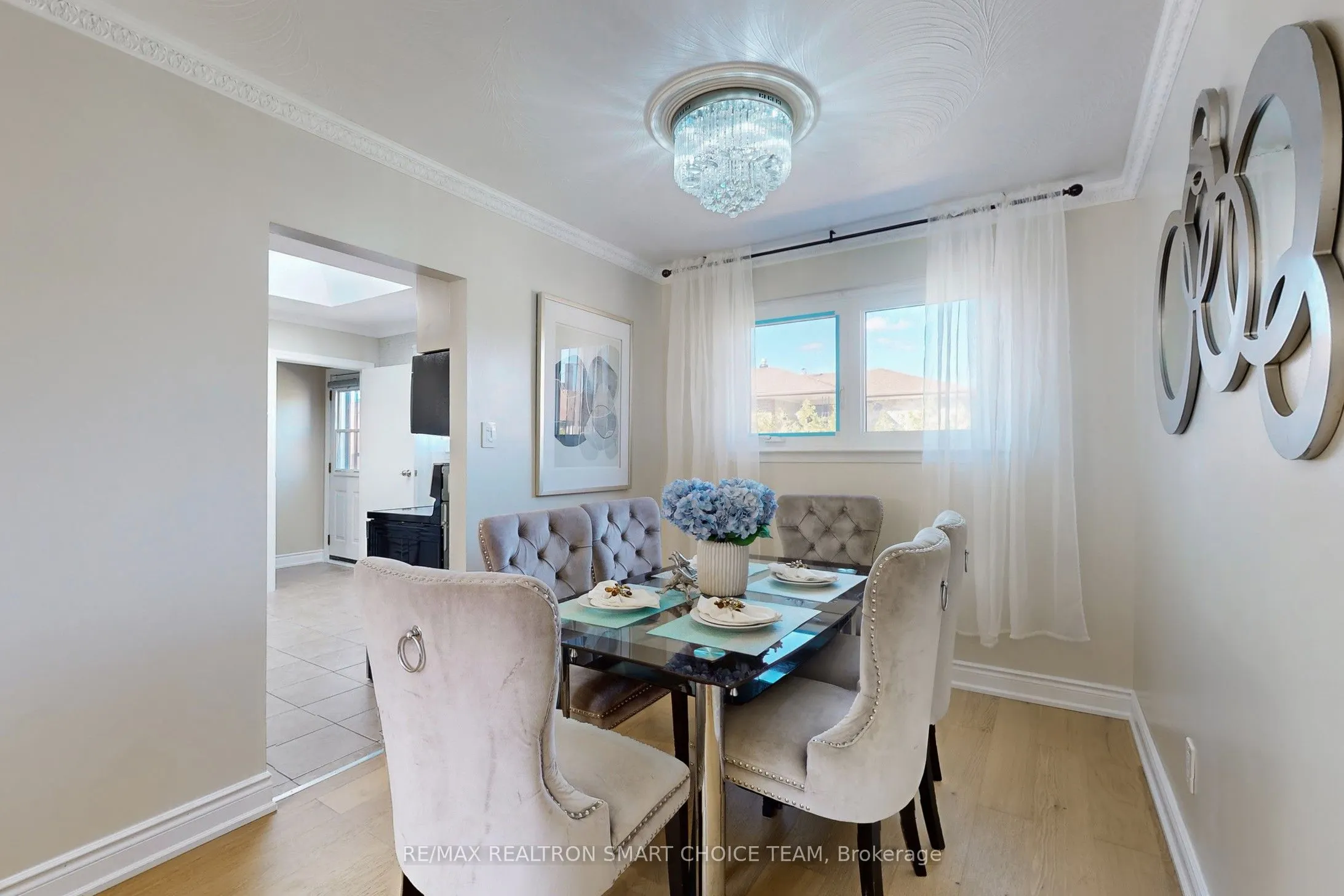 16 Frith Road
