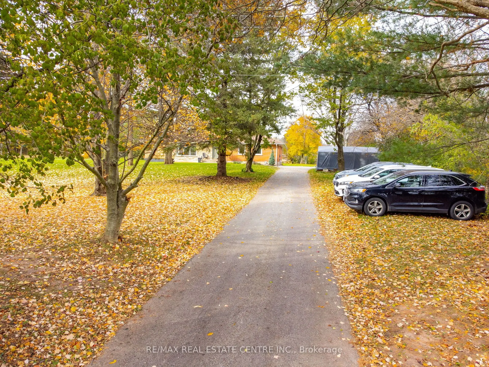 10845 15 Side Road