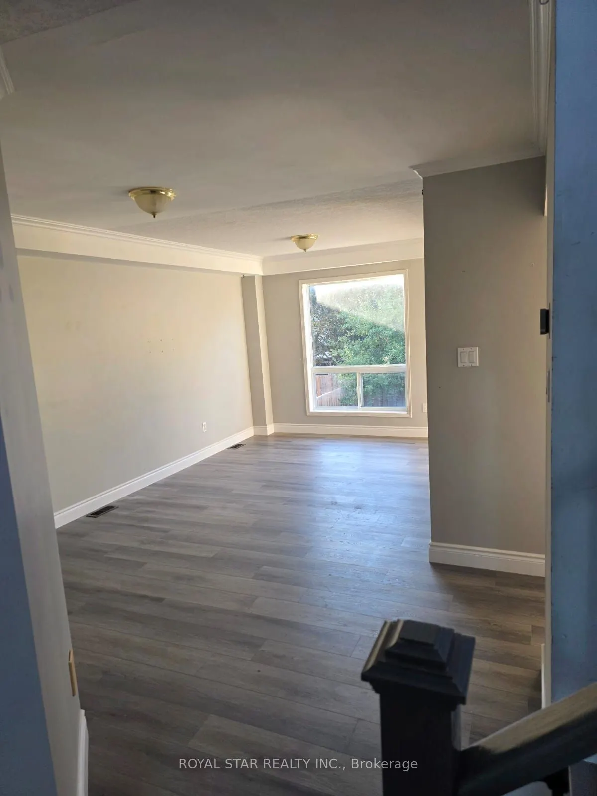 21 Biscayne Crescent