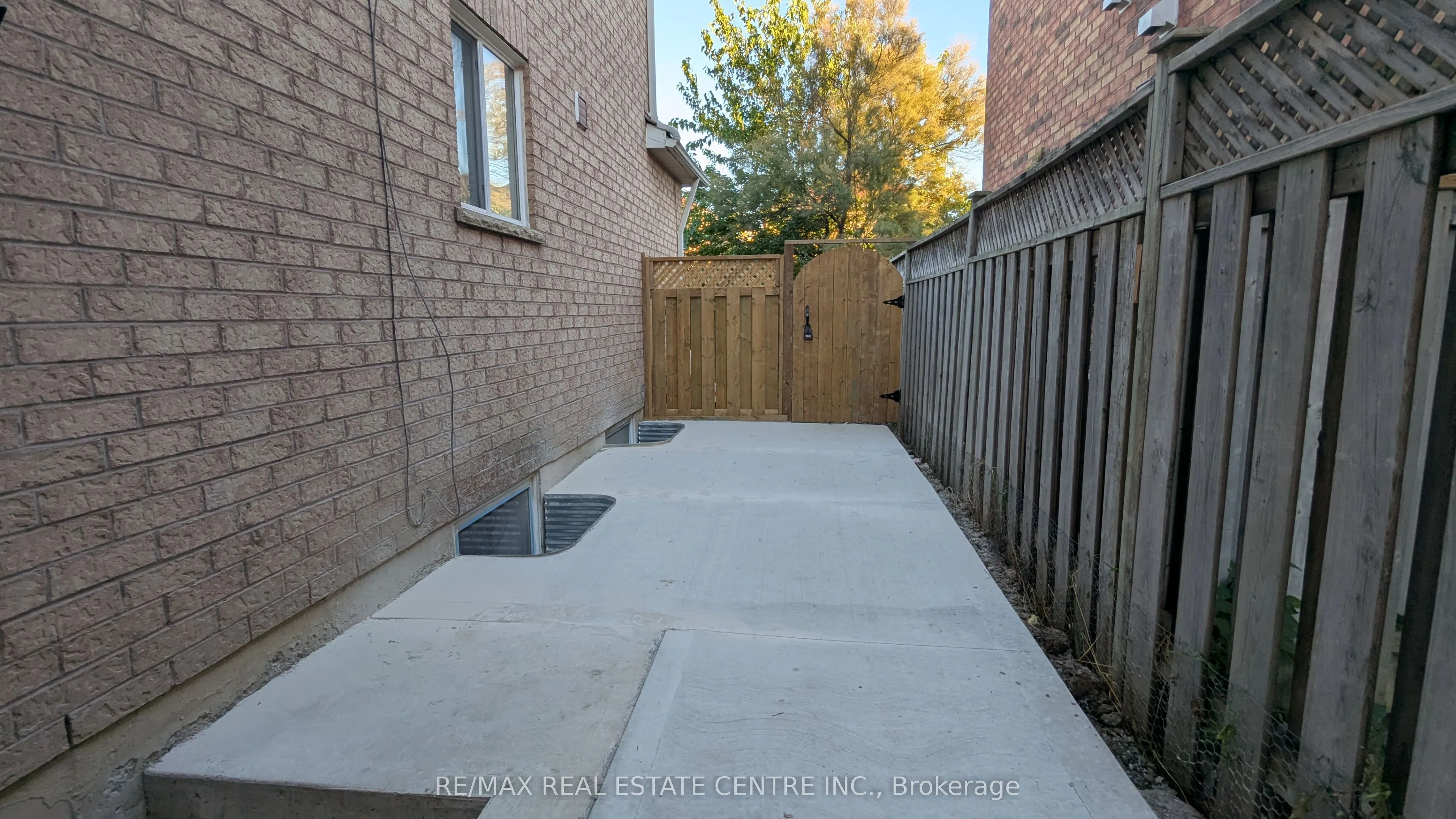 21 Summerdale Crescent, #Basement
