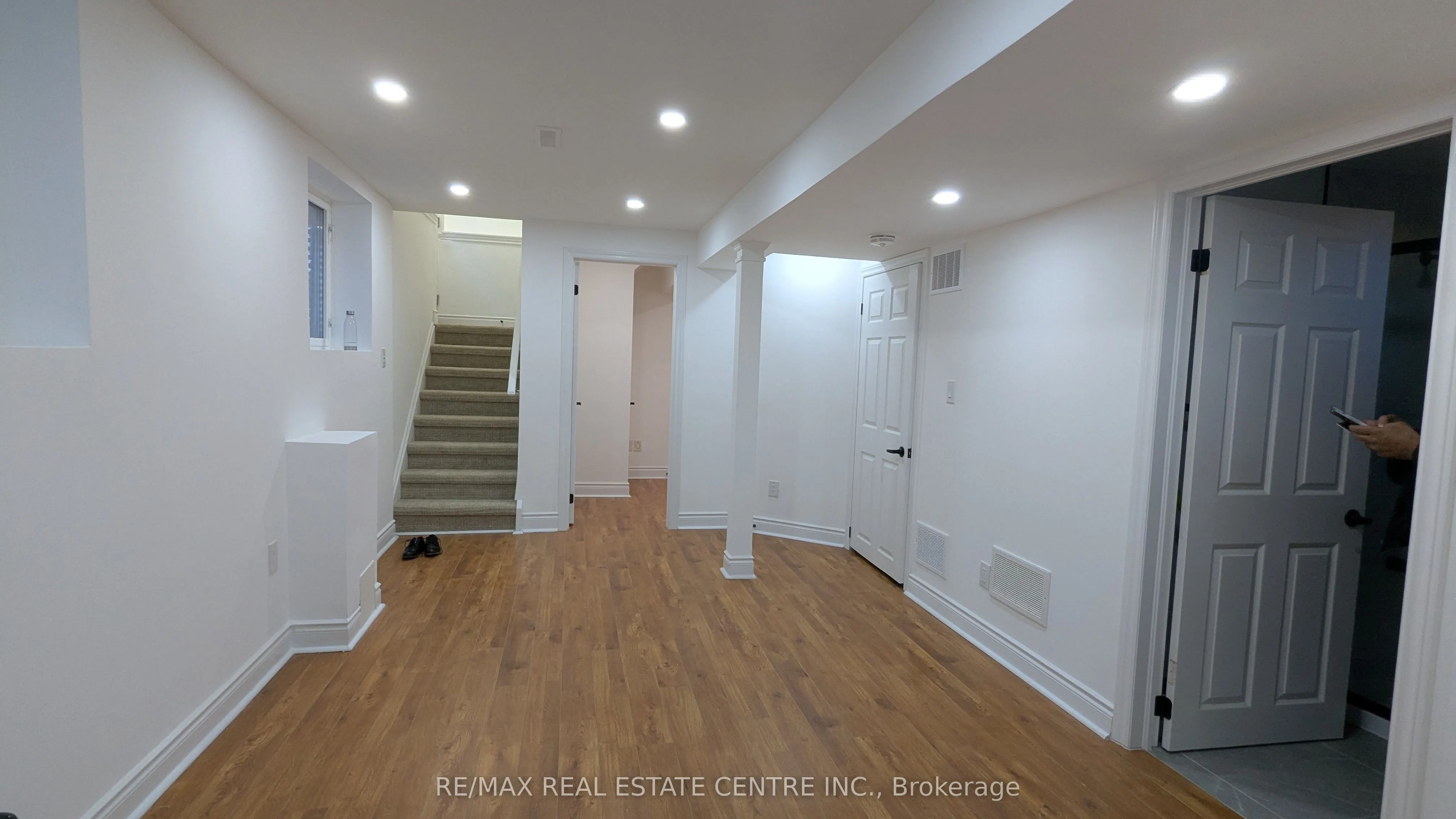 21 Summerdale Crescent, #Basement