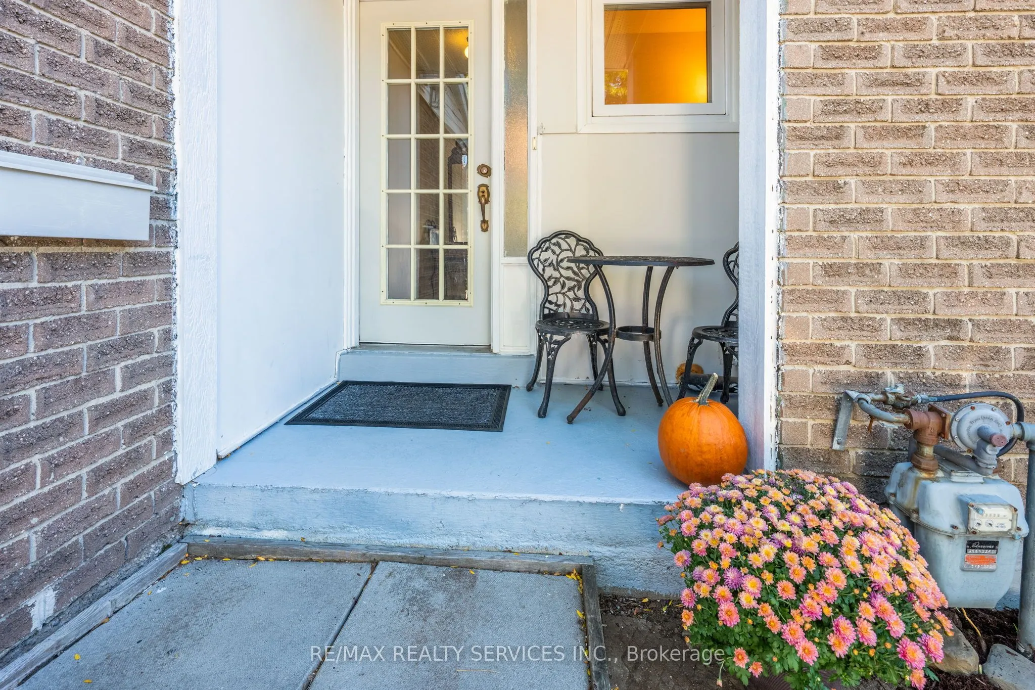 79 Royal Salisbury Way