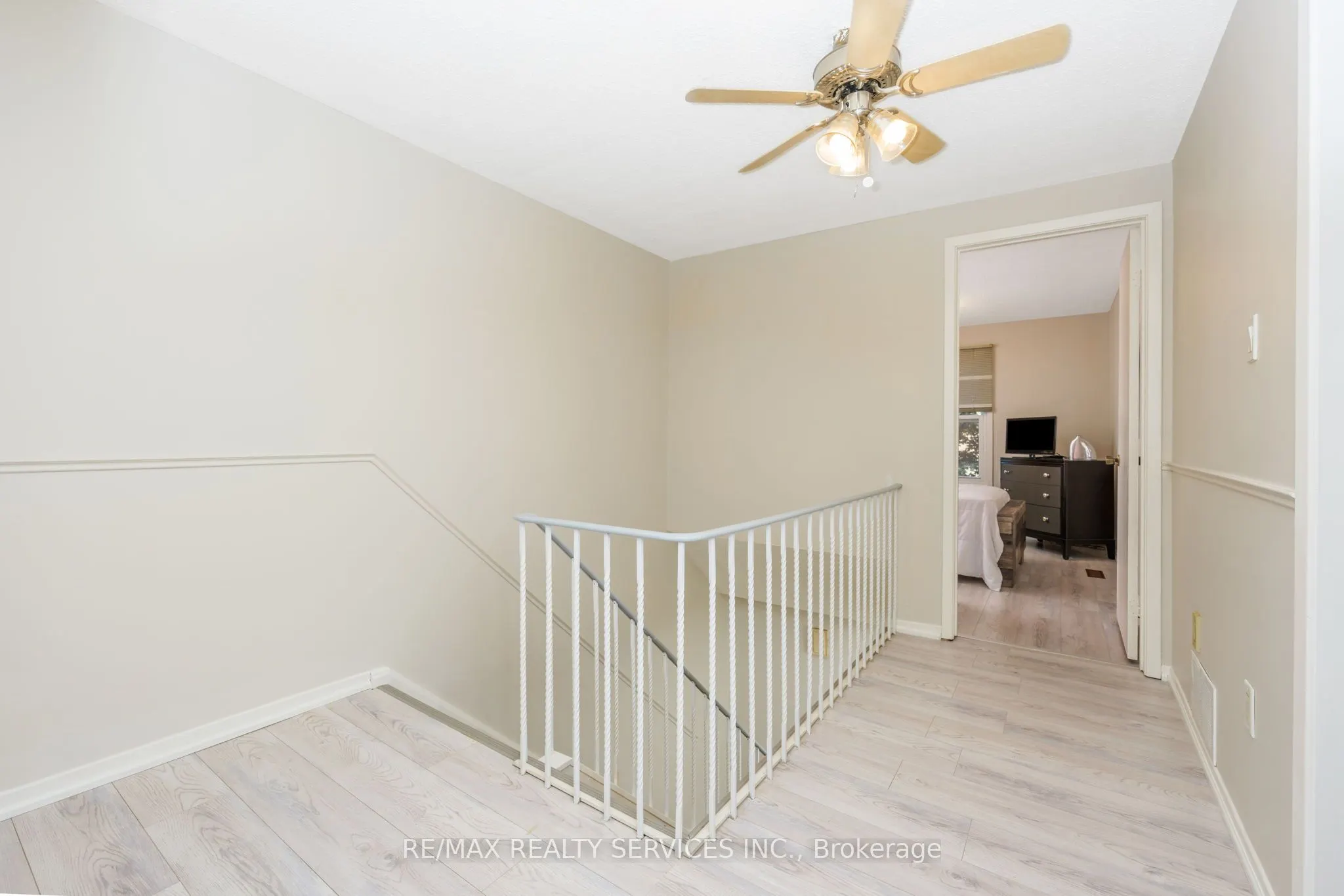 79 Royal Salisbury Way