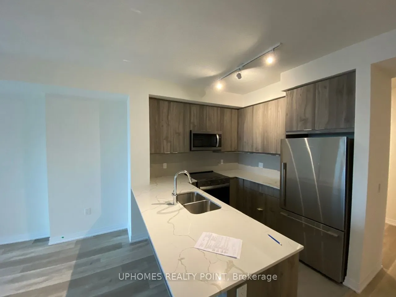15 Watergarden Drive, #524